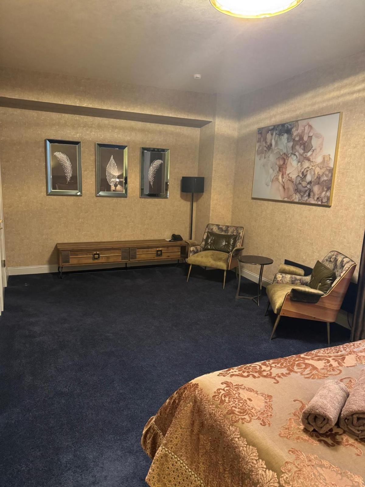 Suite with City View