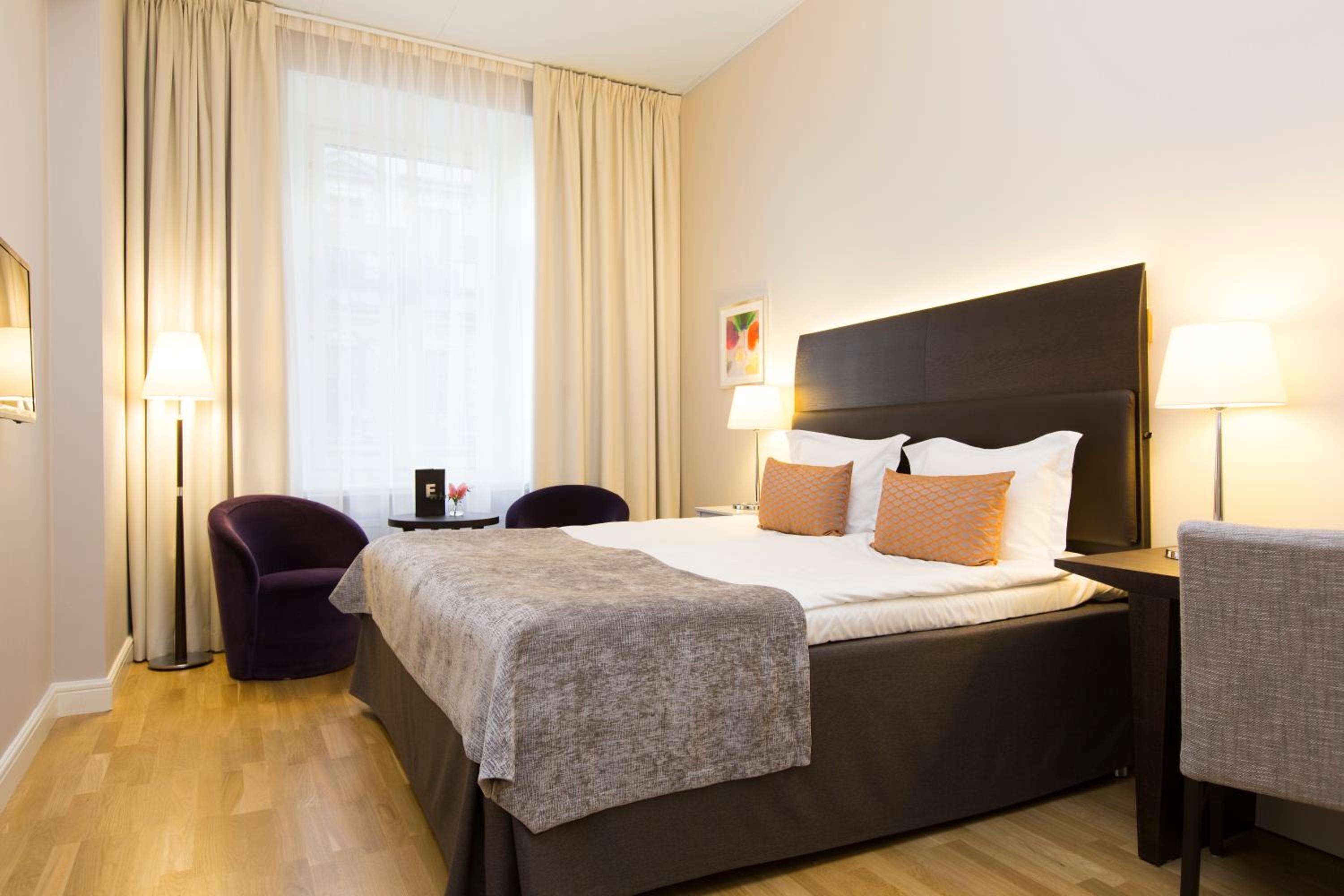 Twin or Double Room - Photo 7