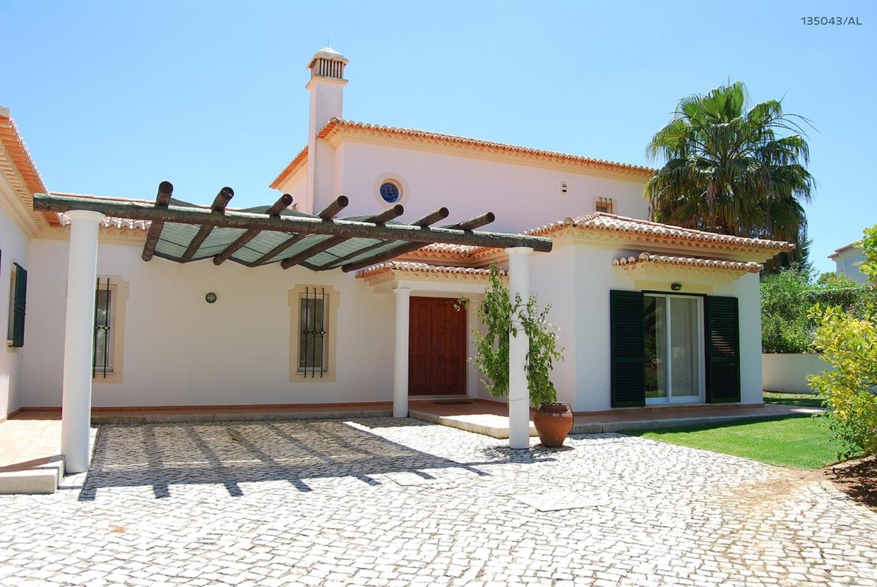Villa V4 Standard
