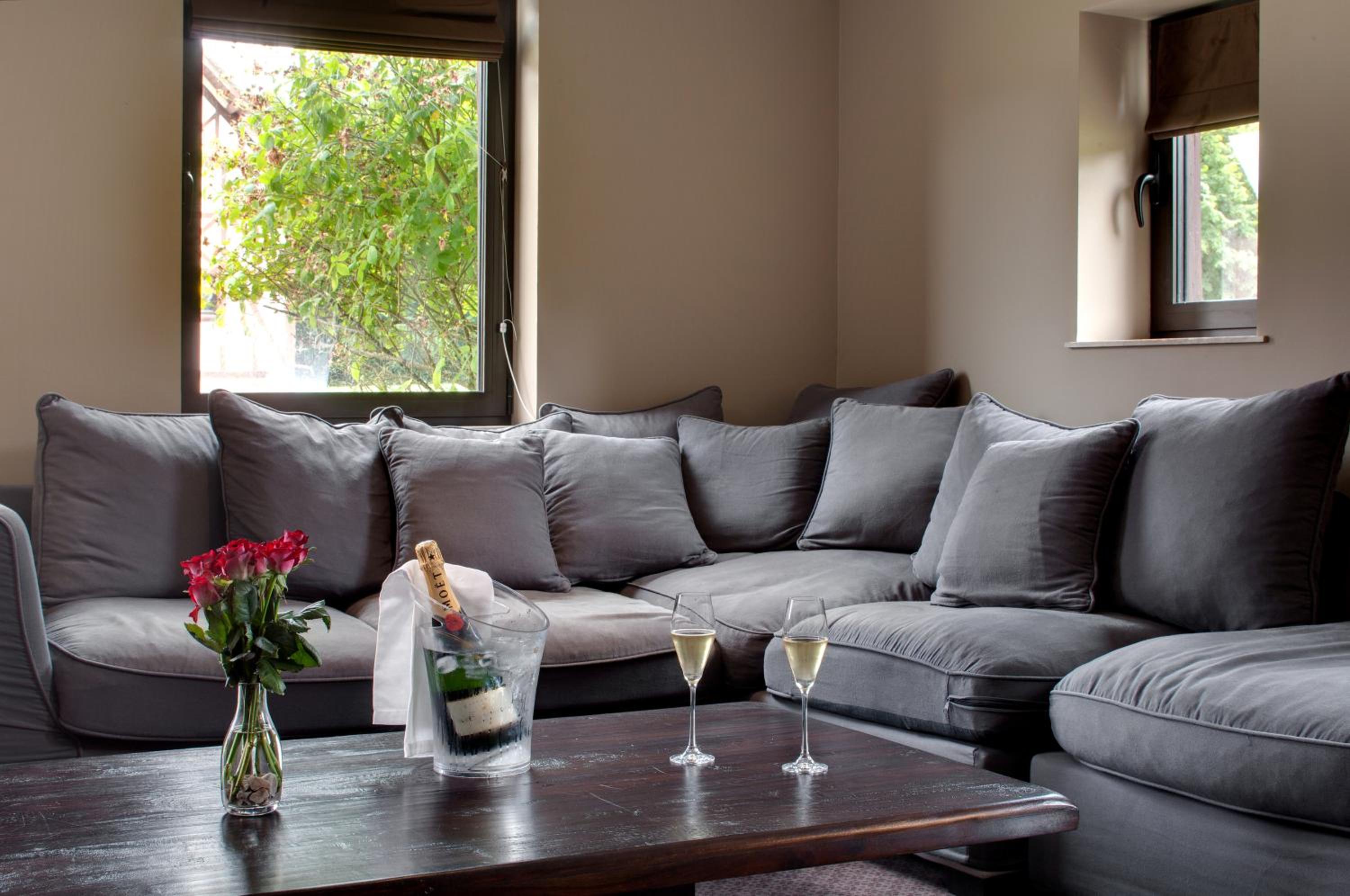 King Suite - Photo 2