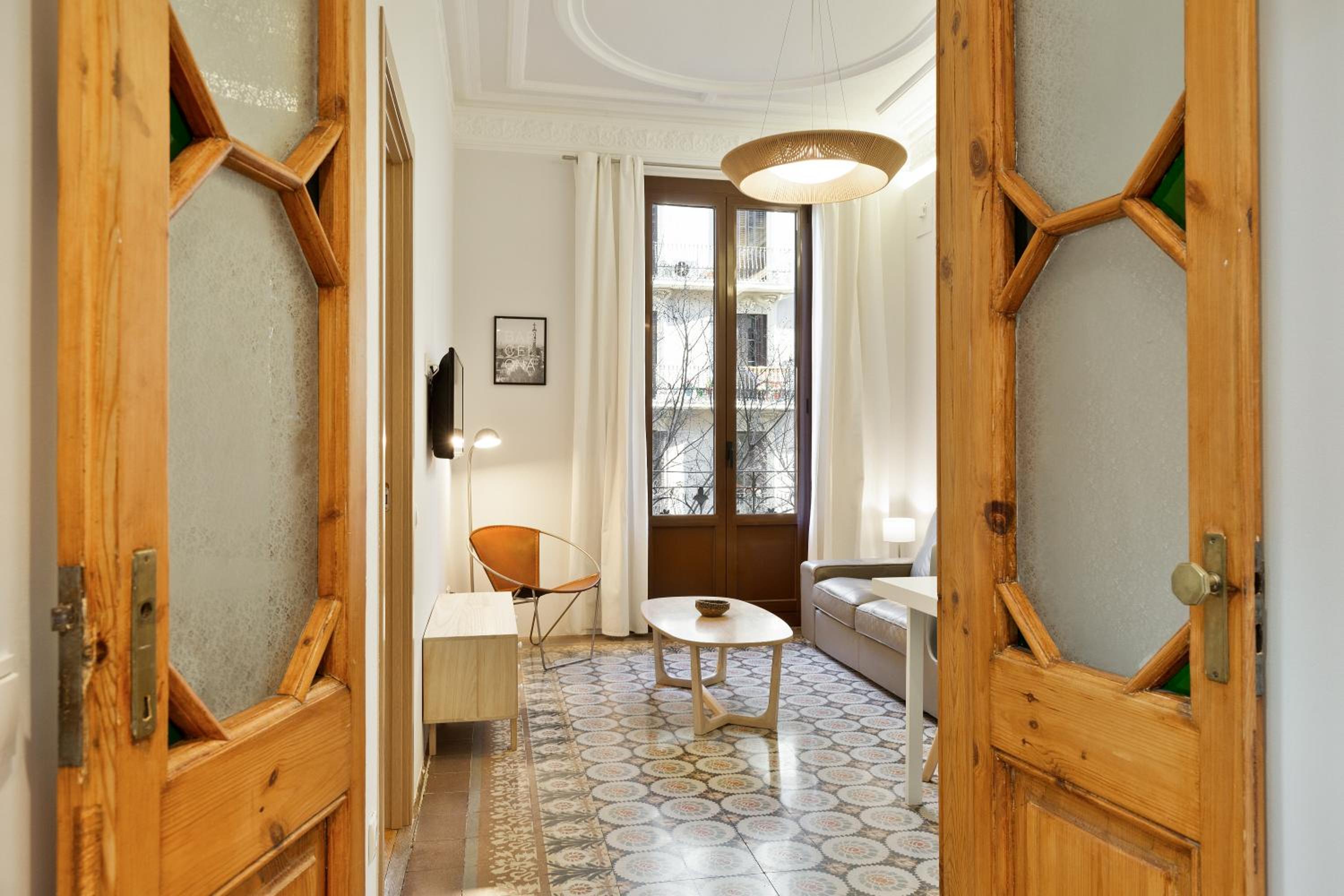One-Bedroom Apartment with Balcony photo 3