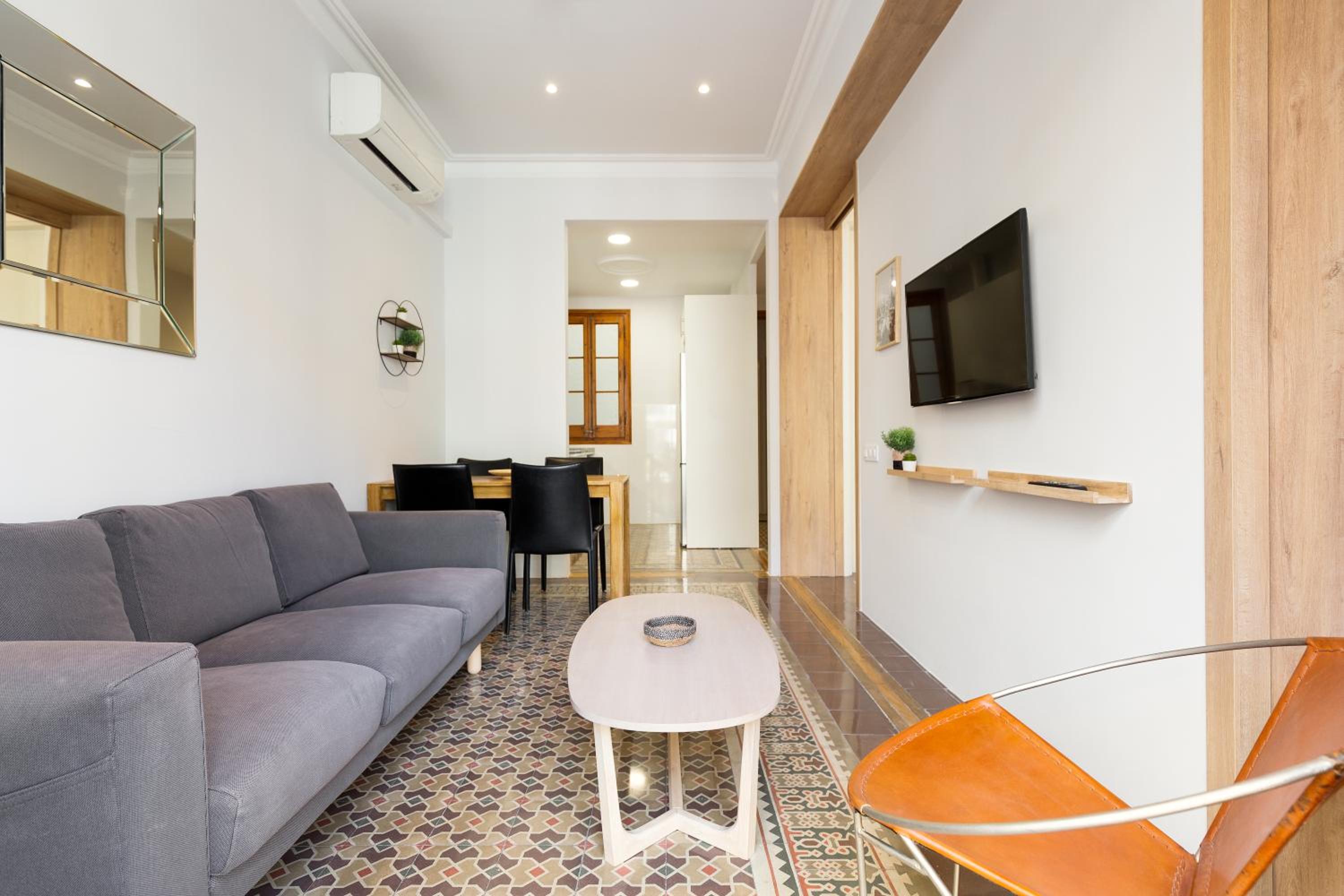 One-Bedroom Deluxe Apartment