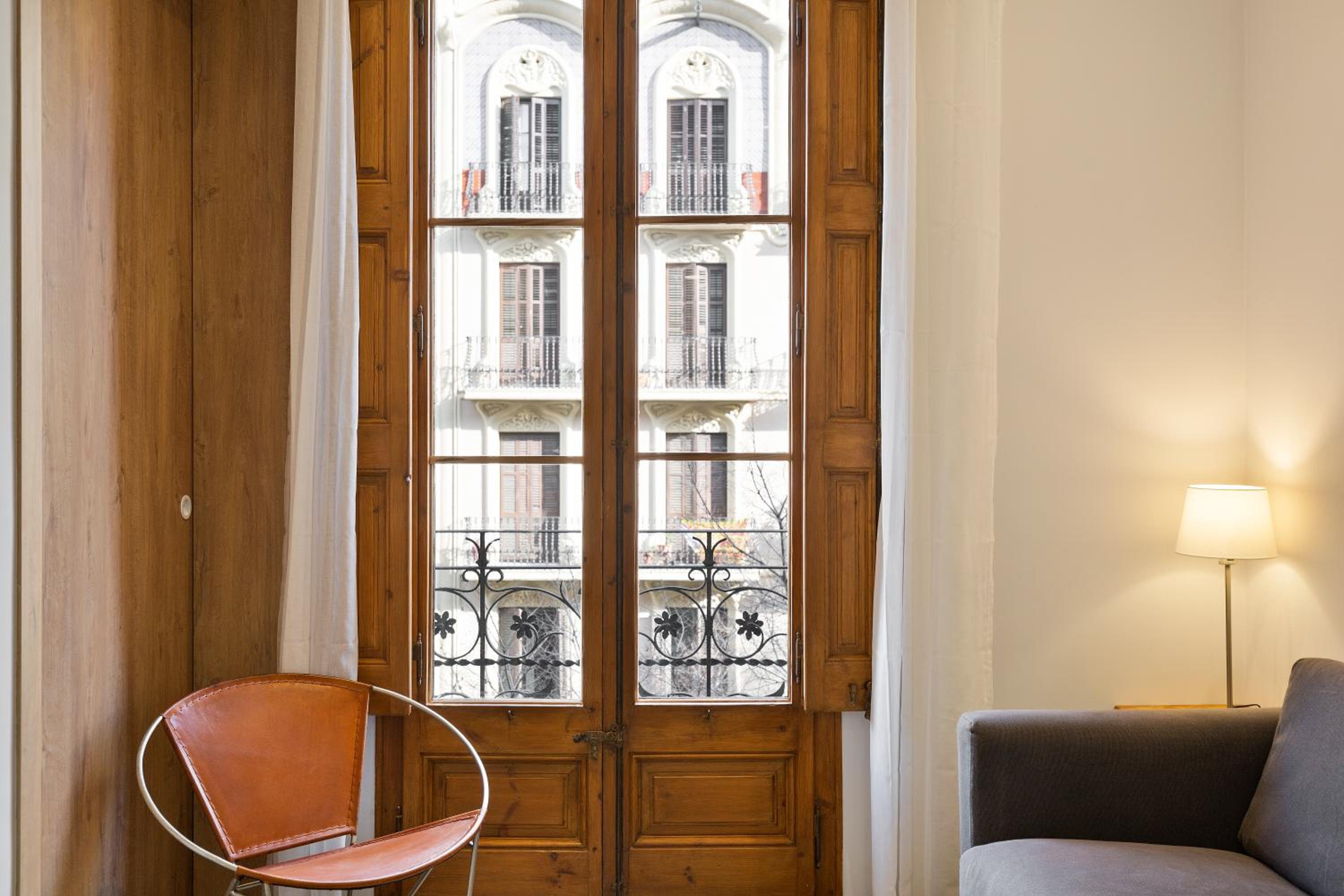 One-Bedroom Deluxe Apartment