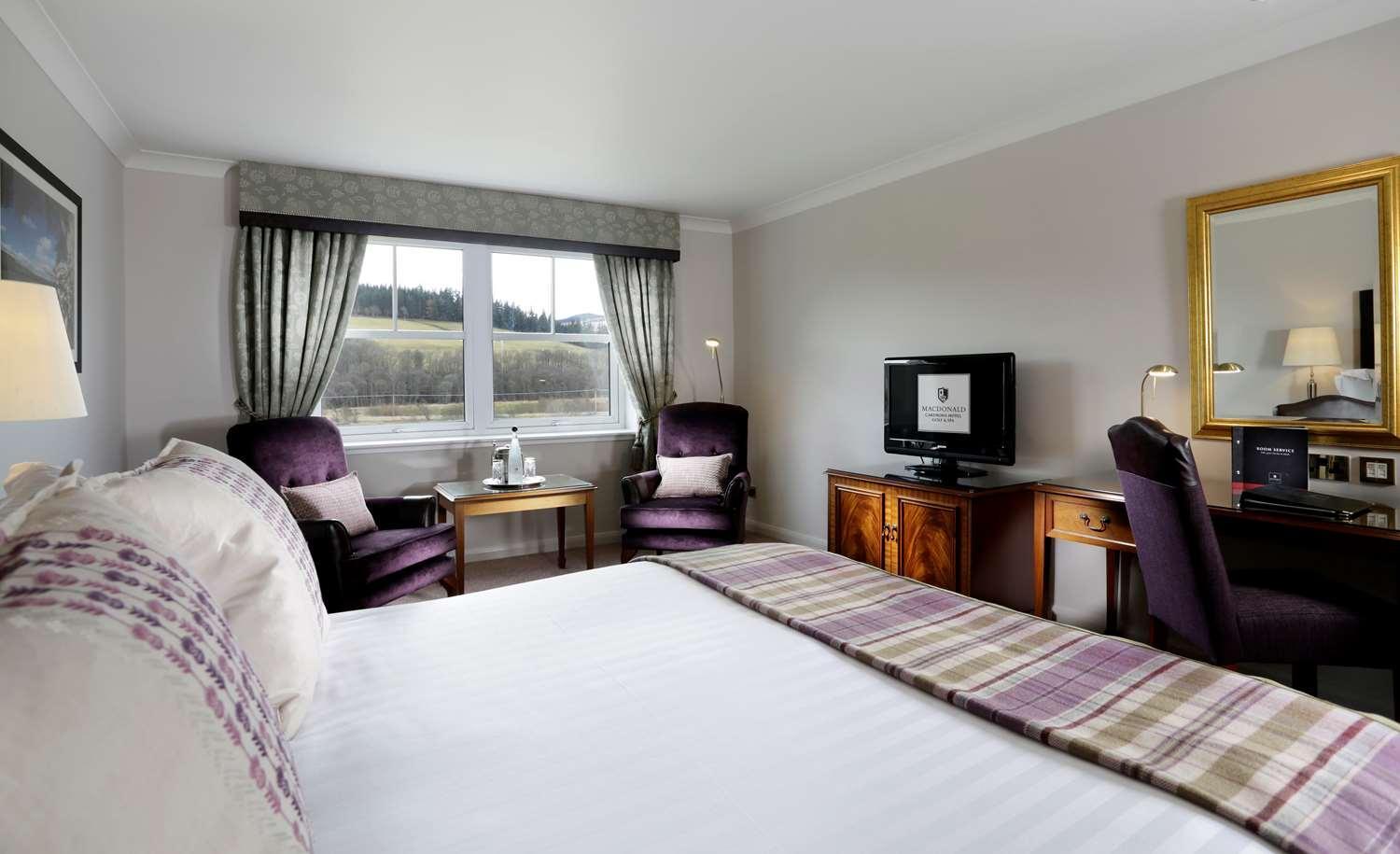 Deluxe King Room photo 2