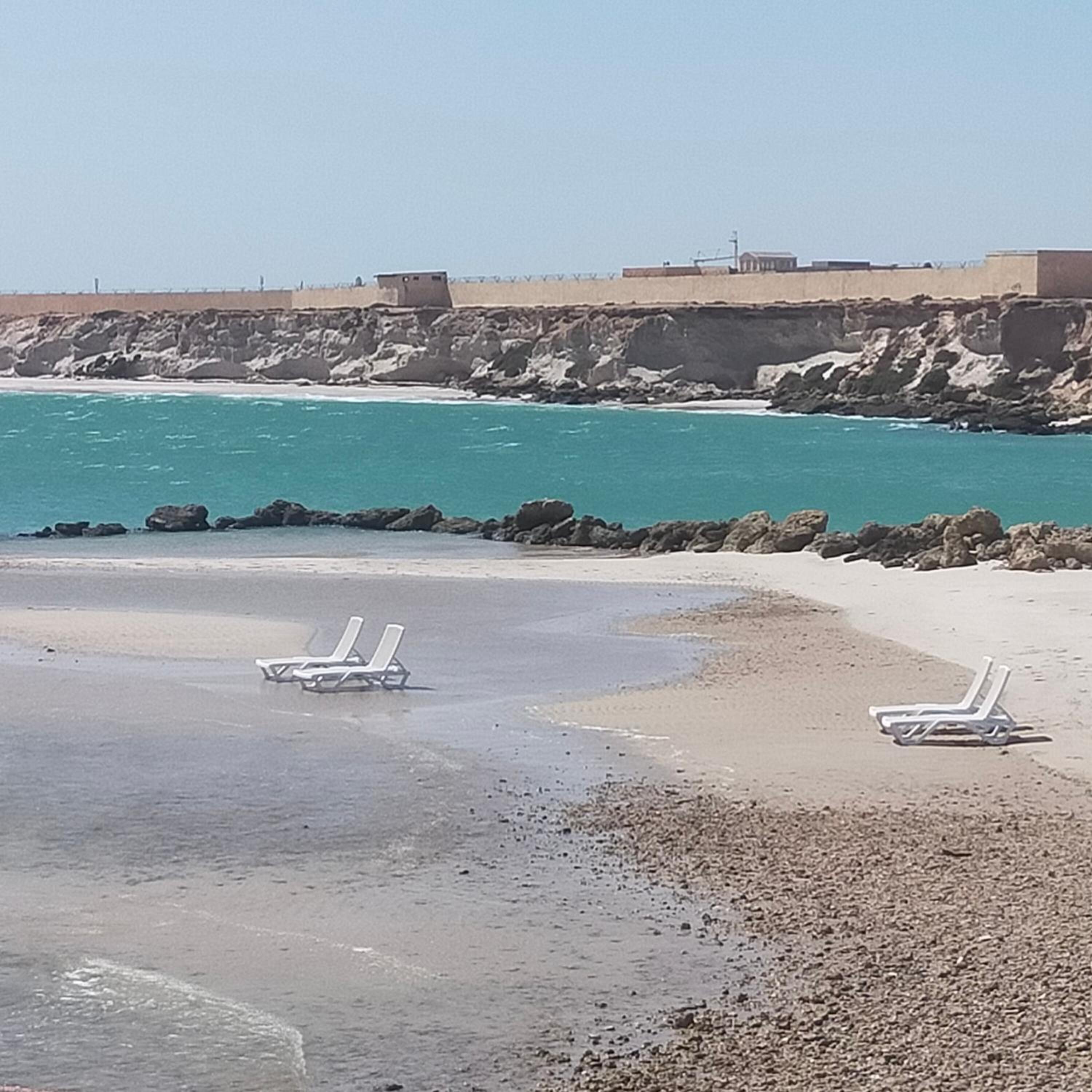 Two-Bedroom Apartment Shared Swimming Pool - Sea View