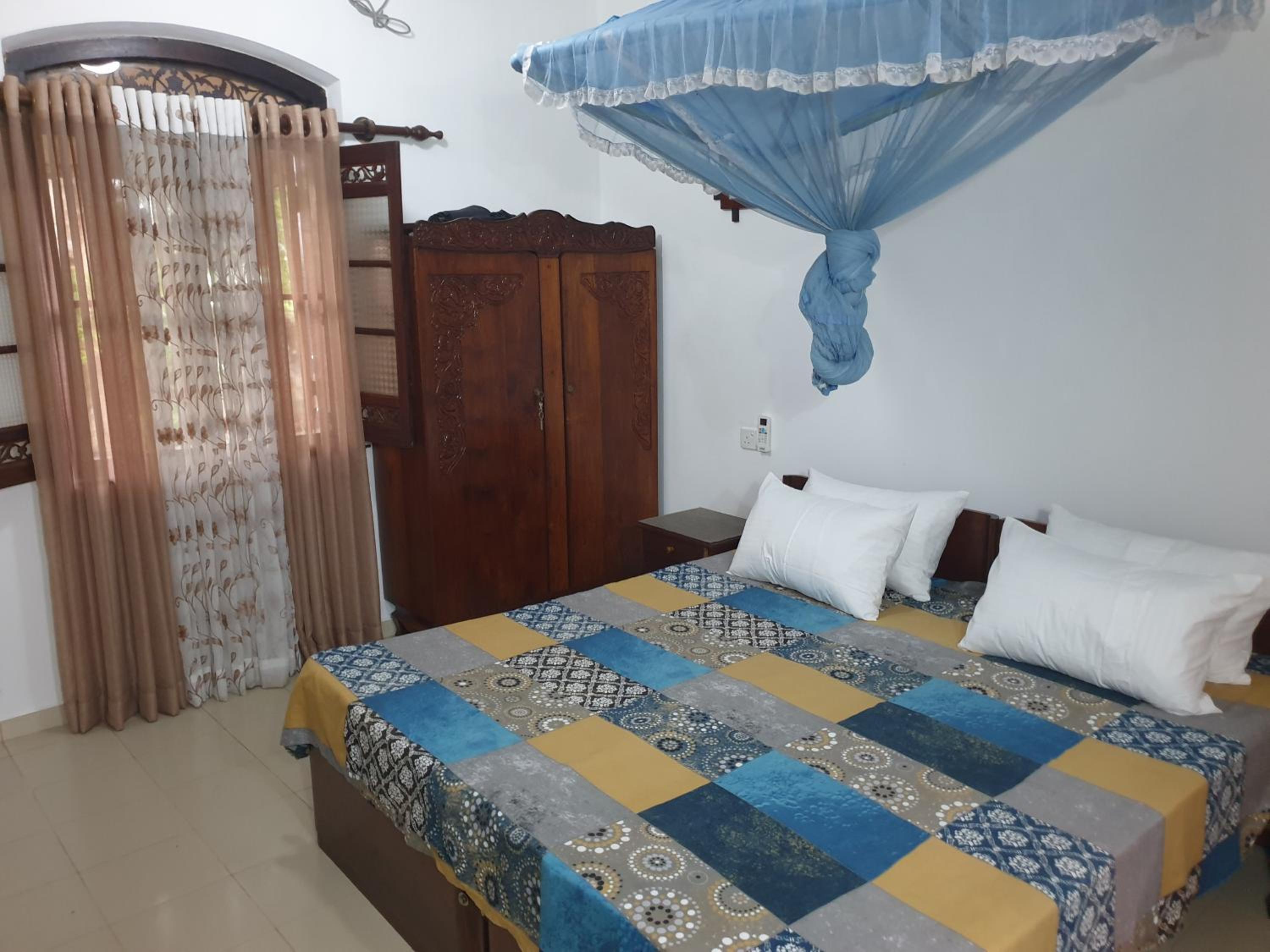 Deluxe Family Room photo 2