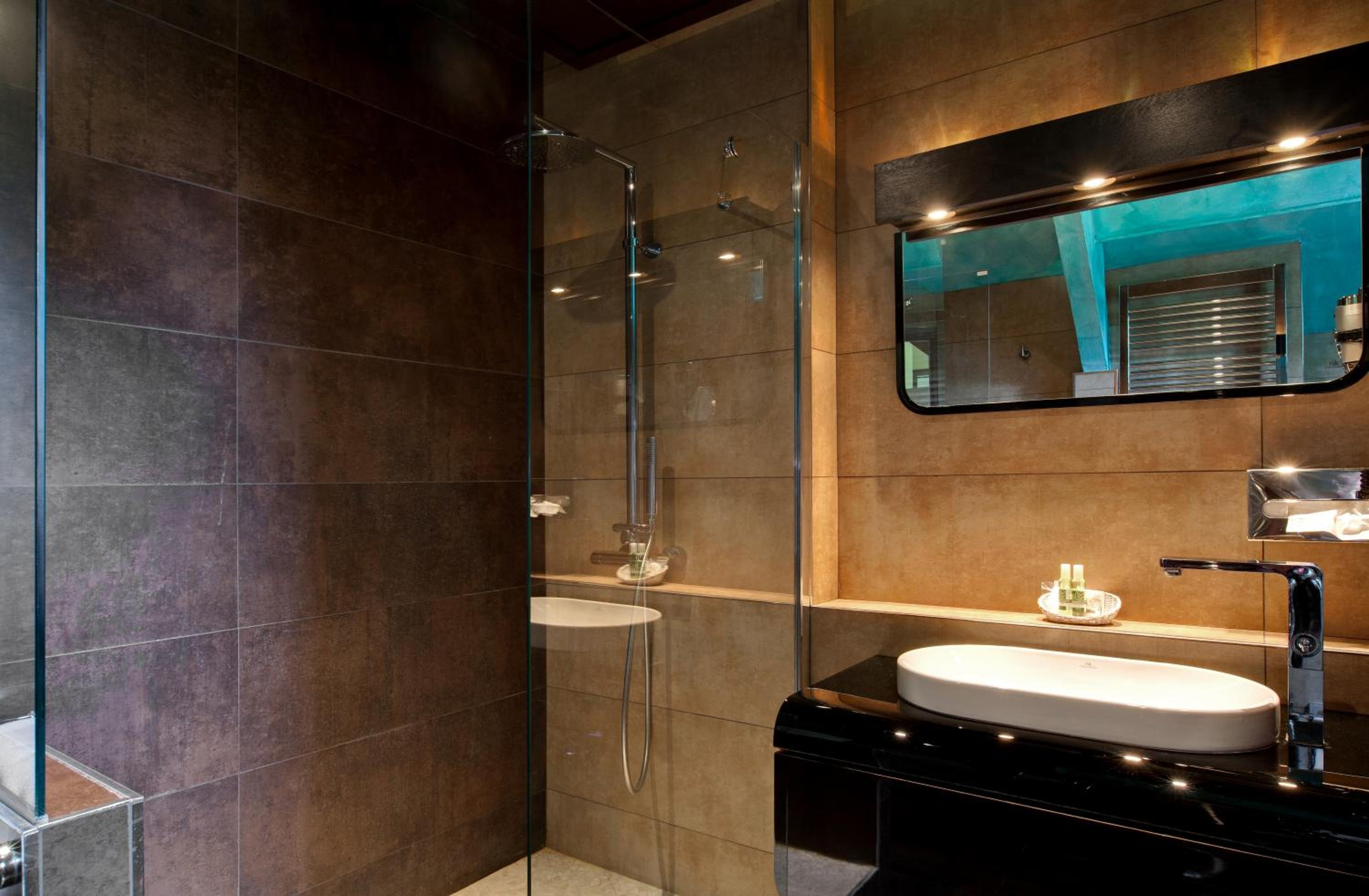Double or Twin Room with Garden View - Photo 4