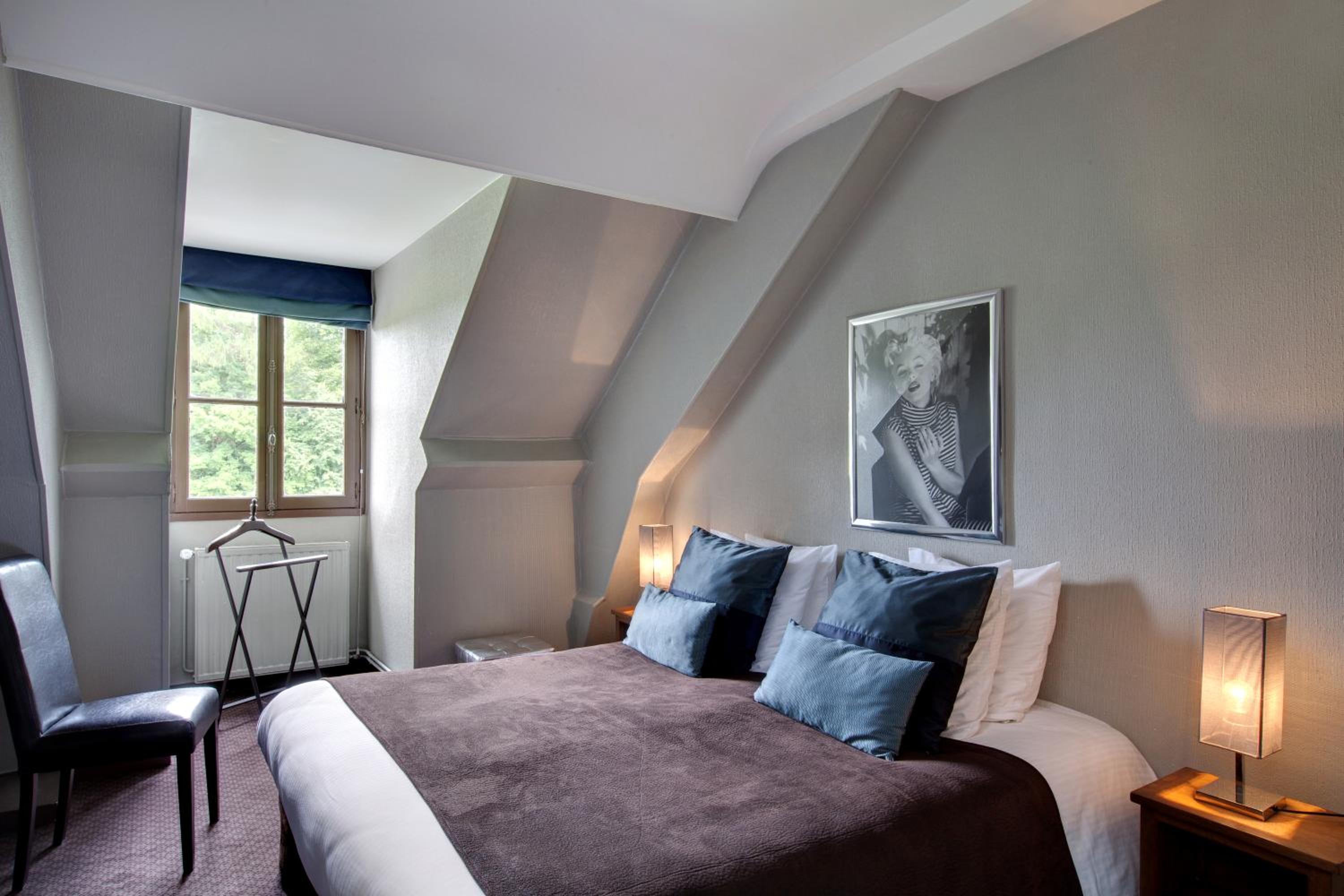 Double or Twin Room with Garden View - Photo 1