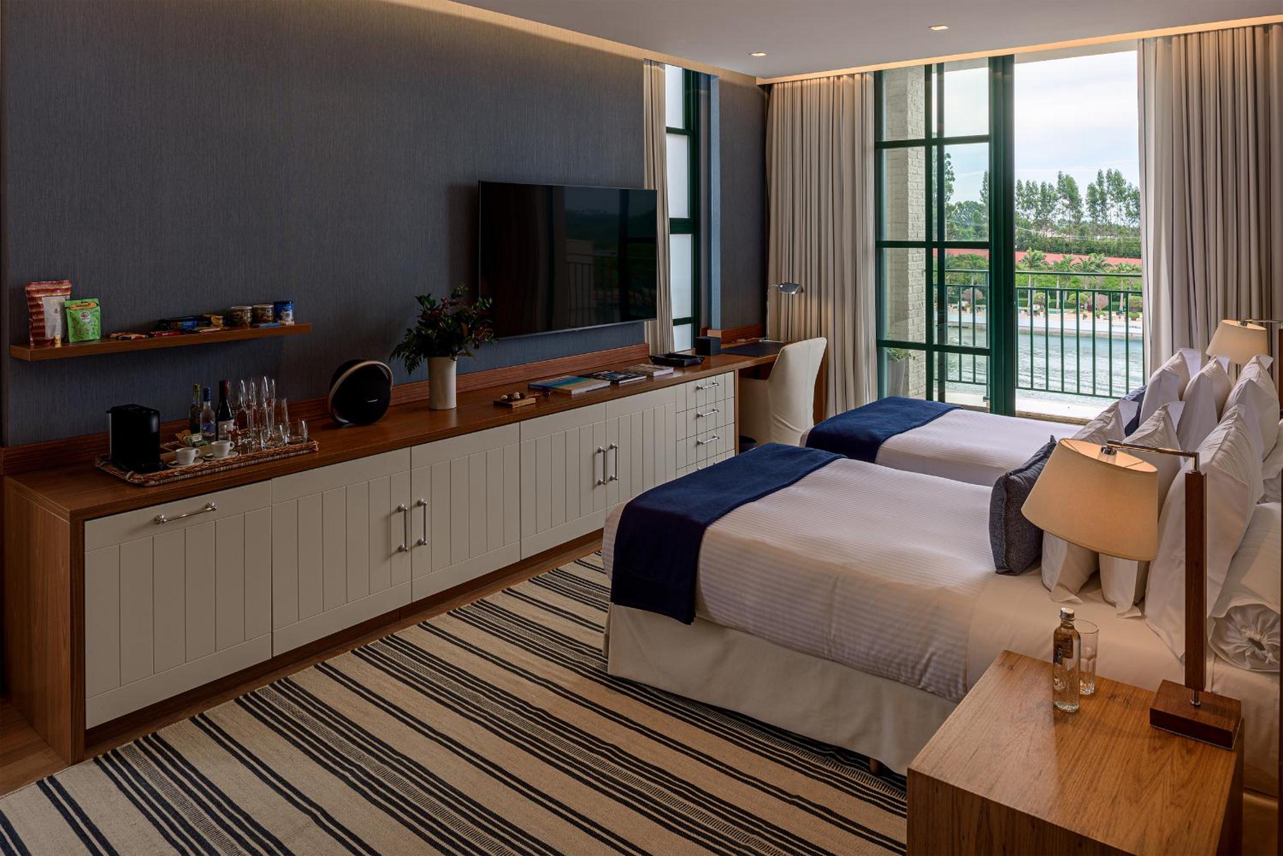 Twin Room with Pool View