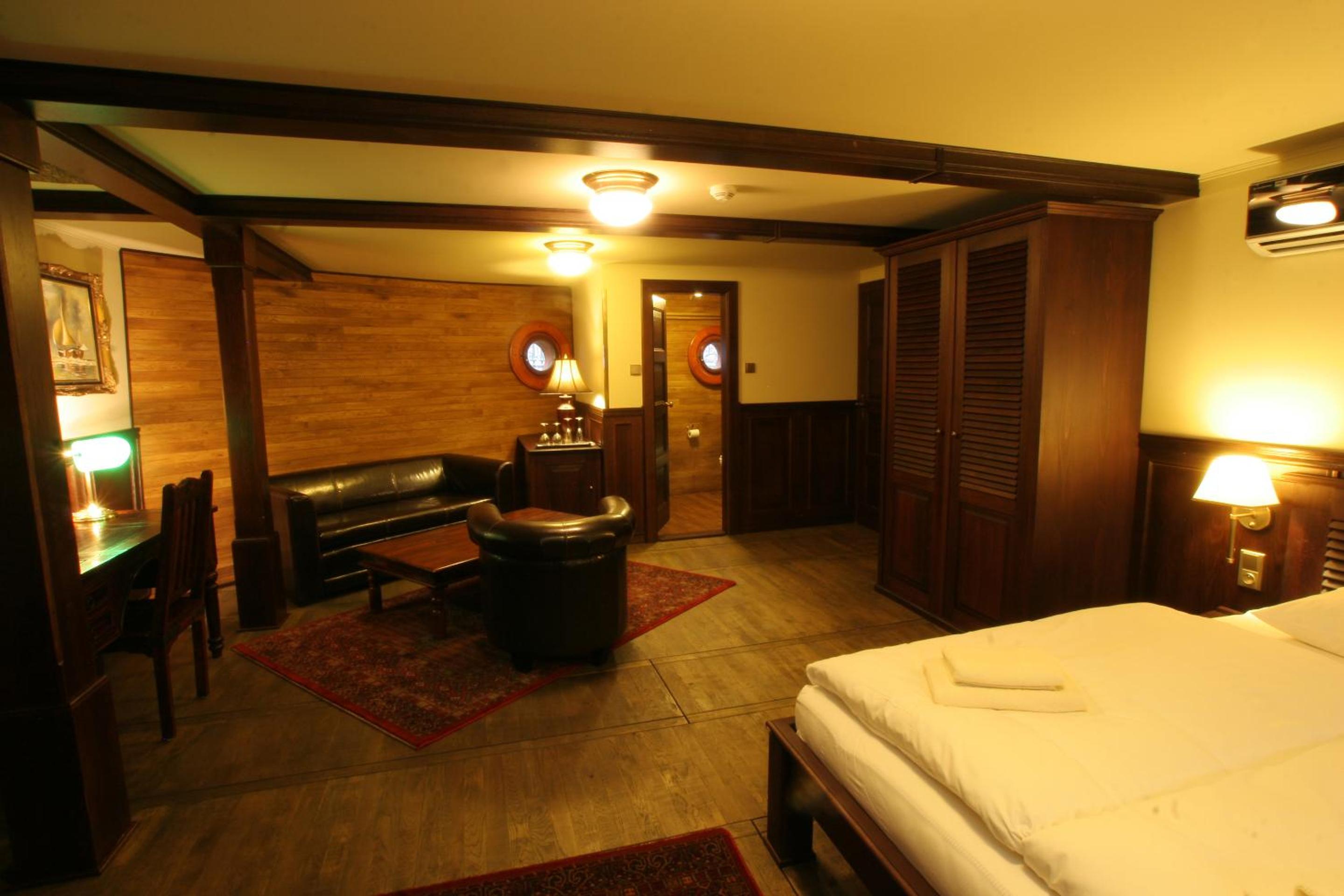 Junior Suite thumbnail 5