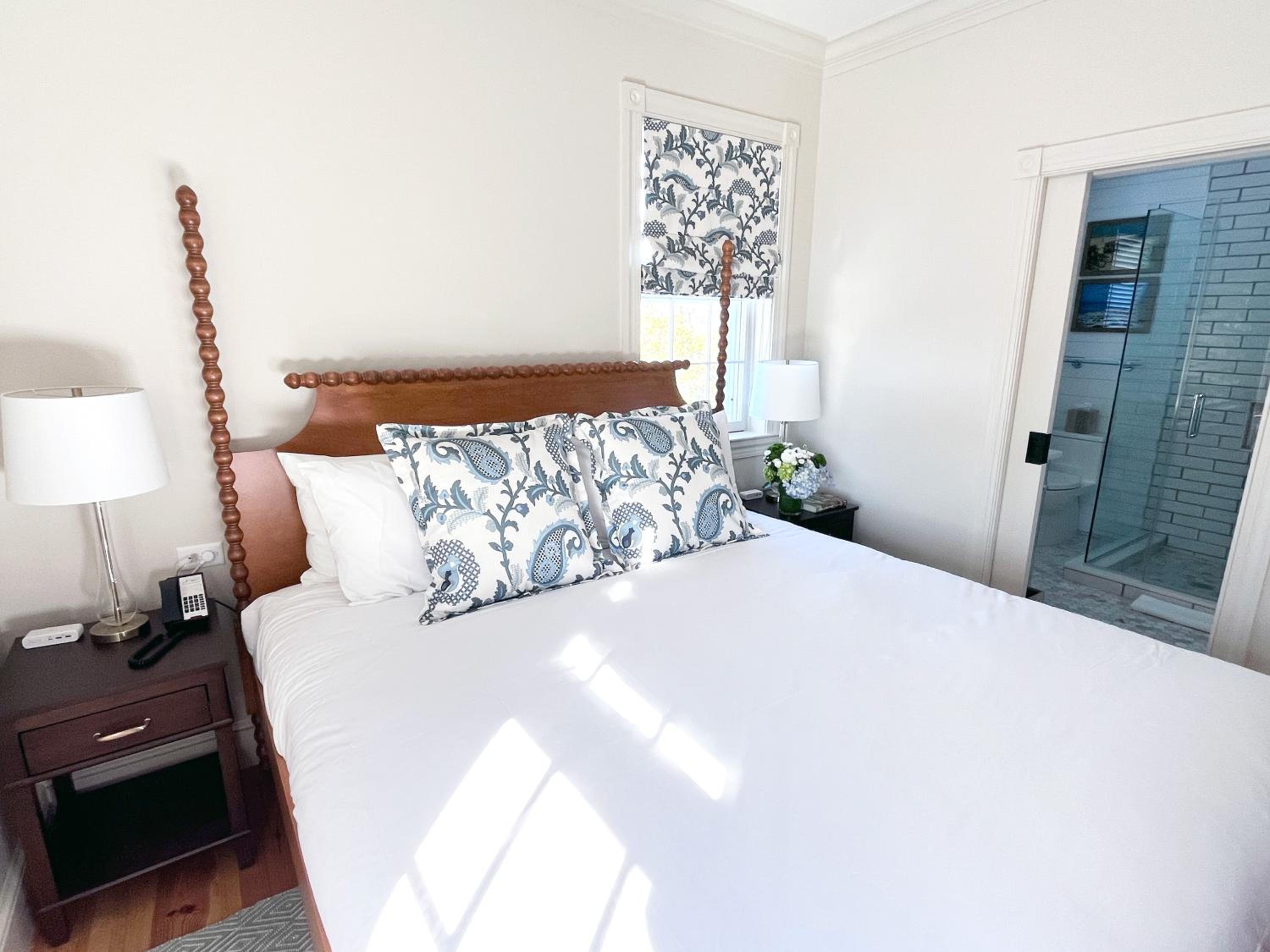 Veranda House - King Petite photo 3