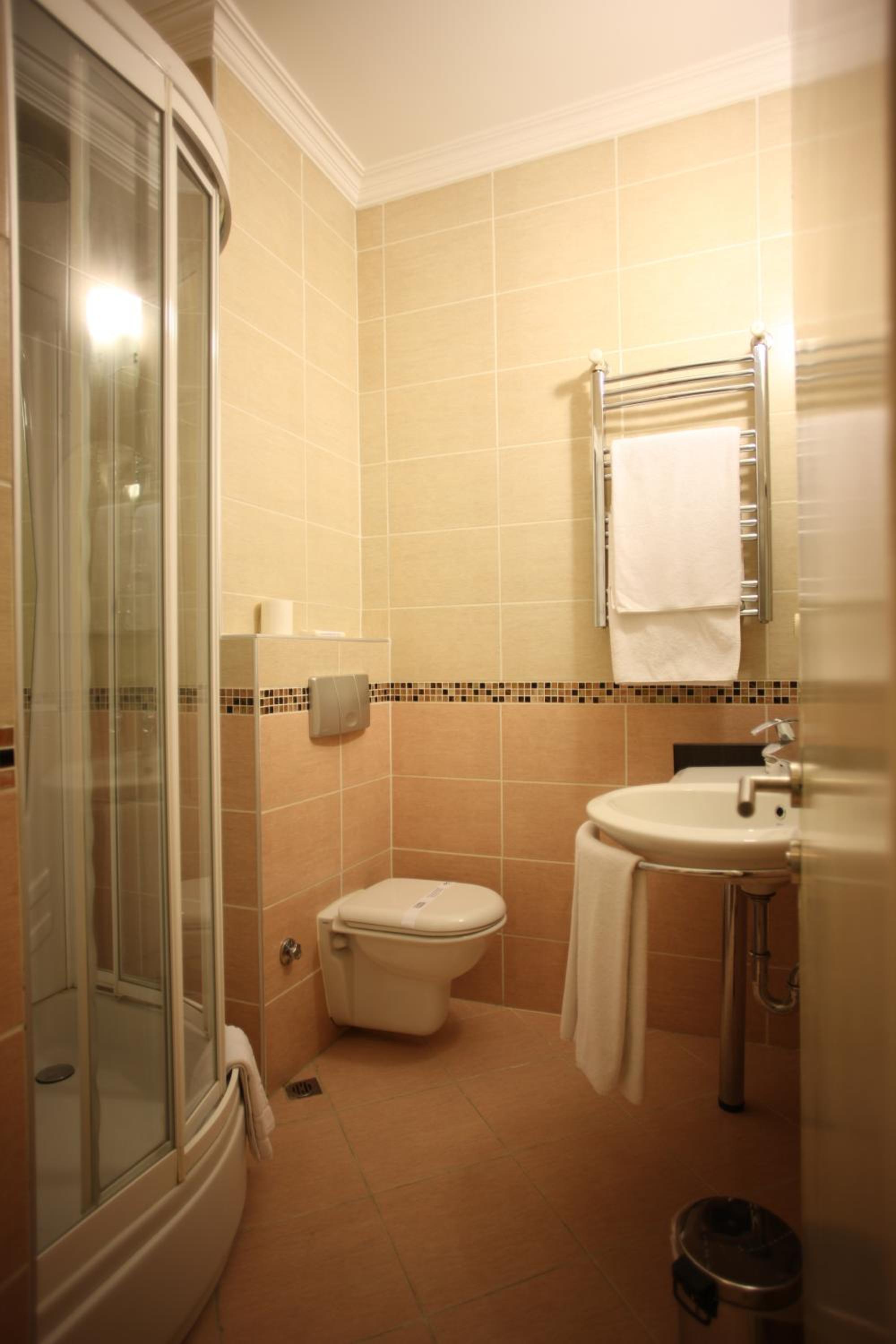 Standard Double Room photo 2