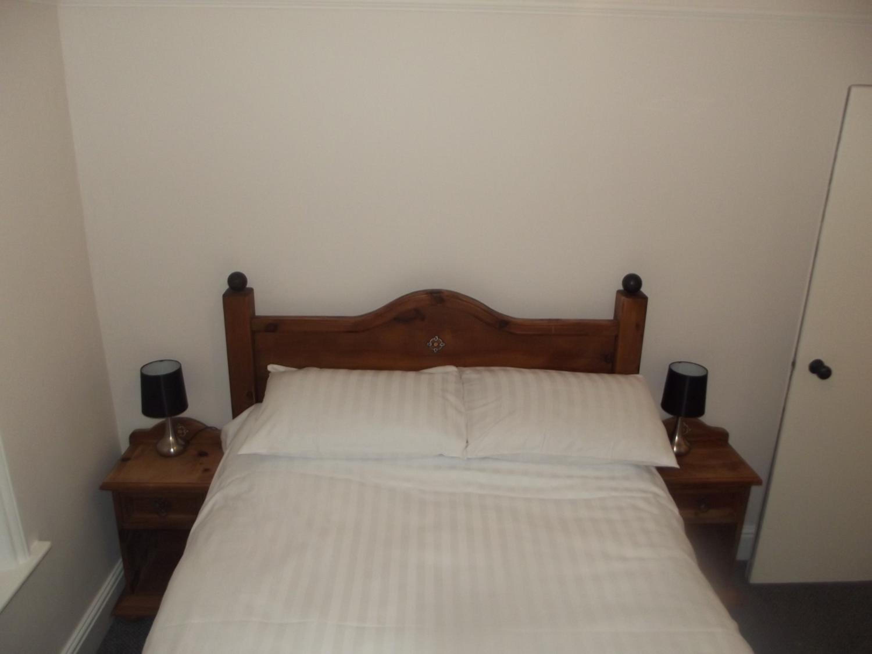 Deluxe Double Room with Bath photo 3
