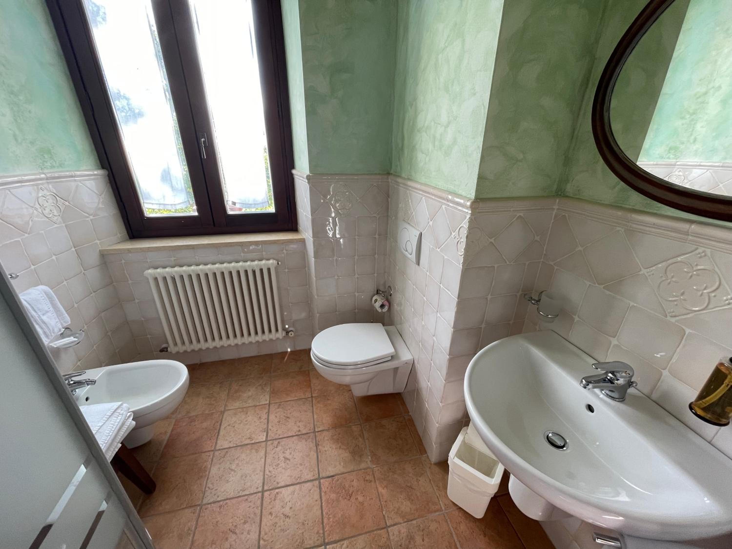 Large Double Room photo 2