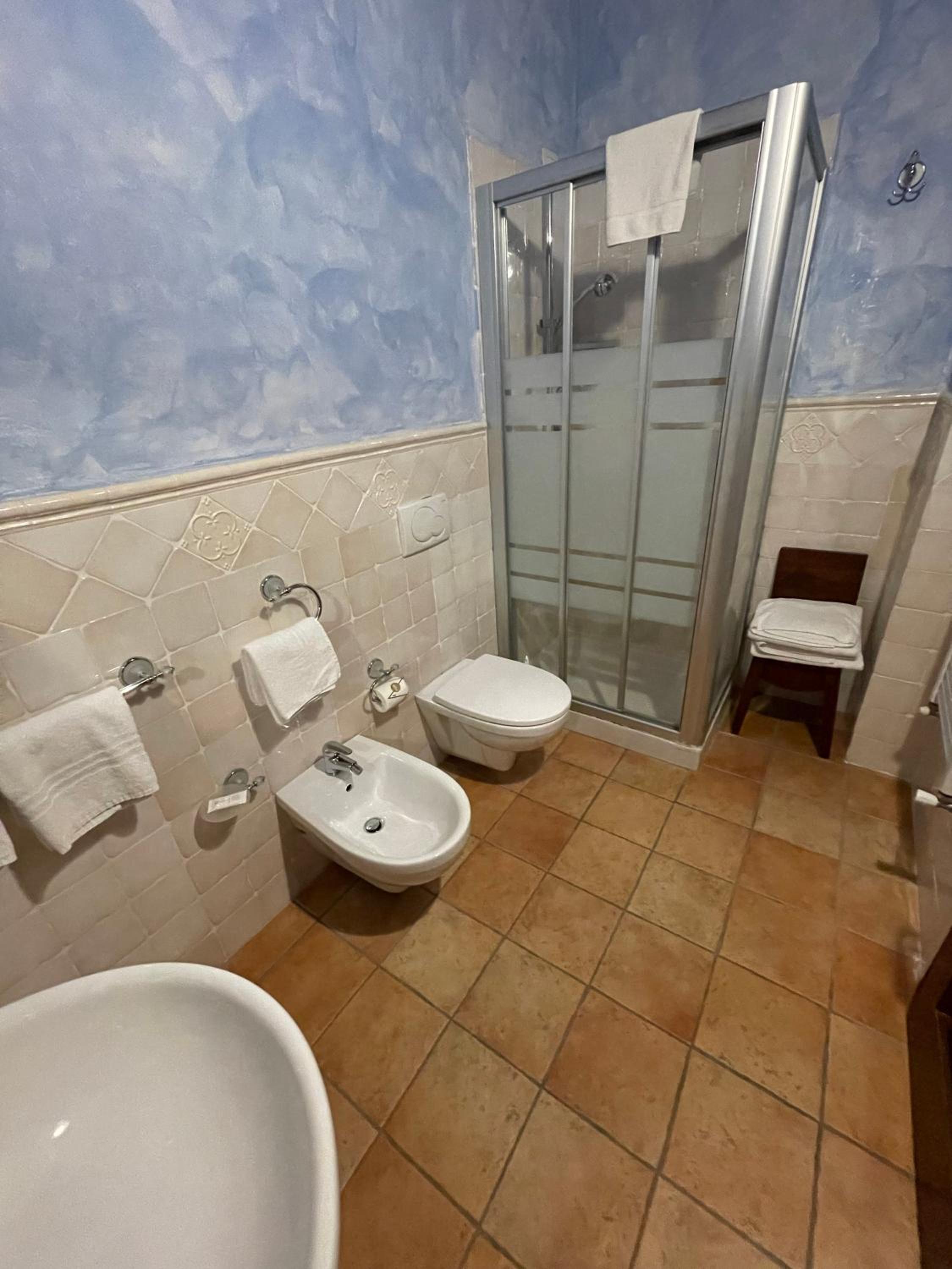 Large Double Room photo 2