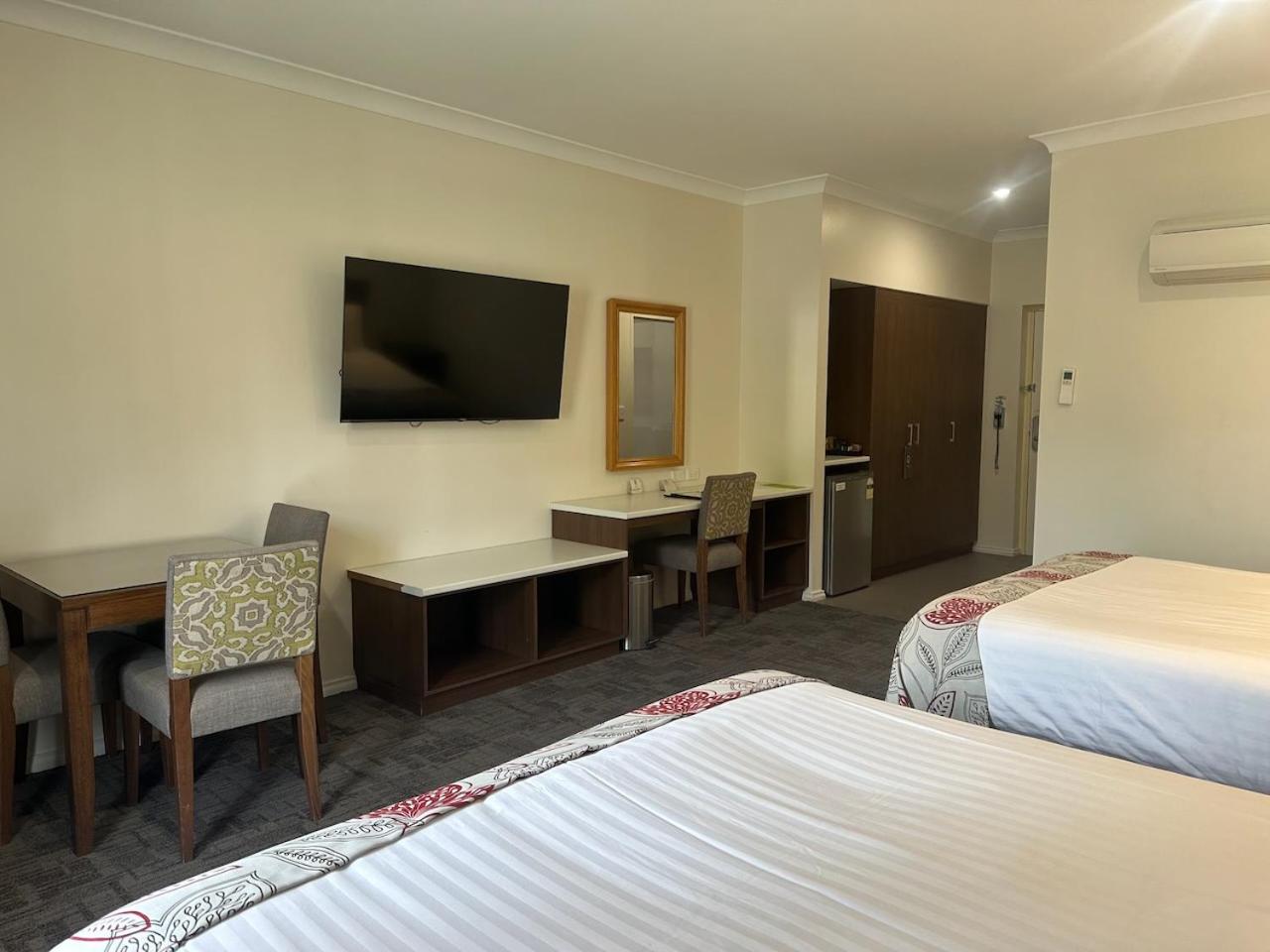 Superior Double or Twin Room photo 2