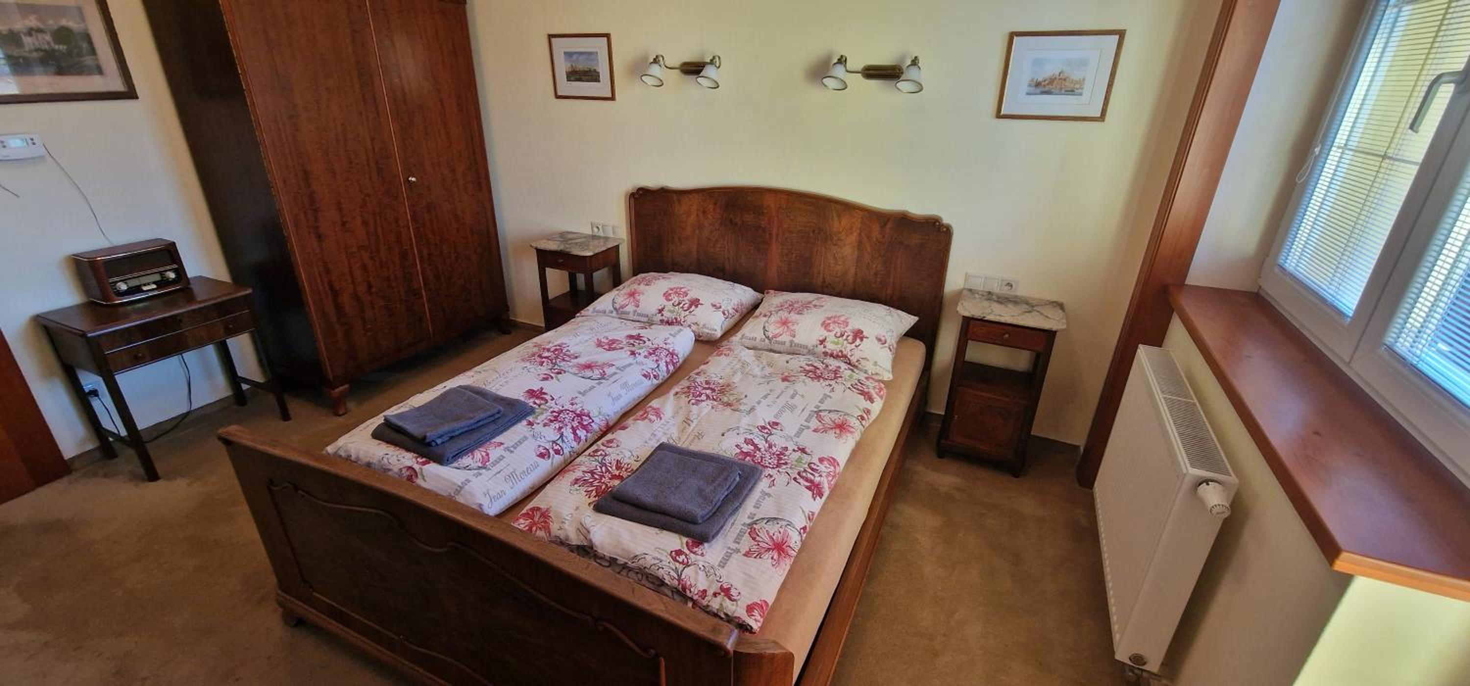 Two-Bedroom Apartment with Balcony photo 2