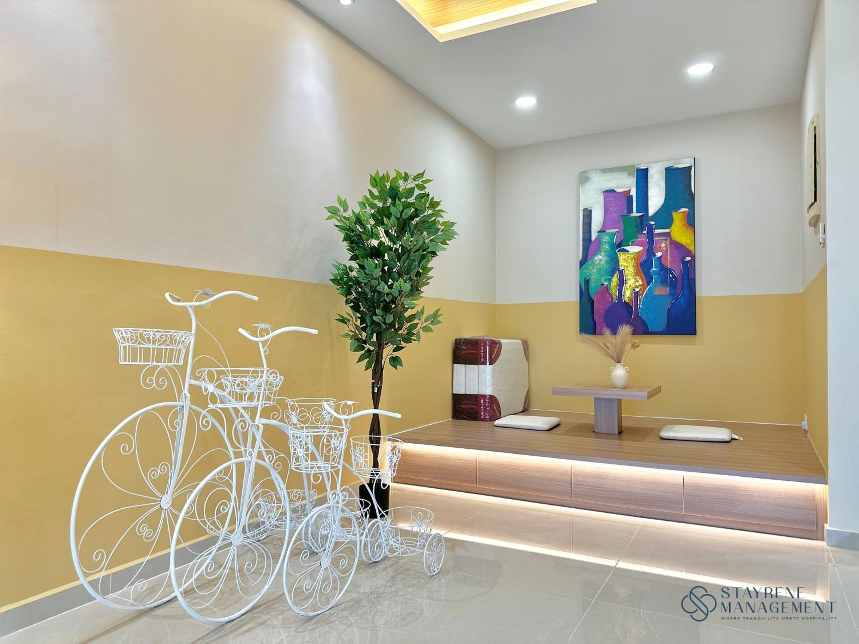 Three-Bedroom Premium Apartment with Balcony photo 3