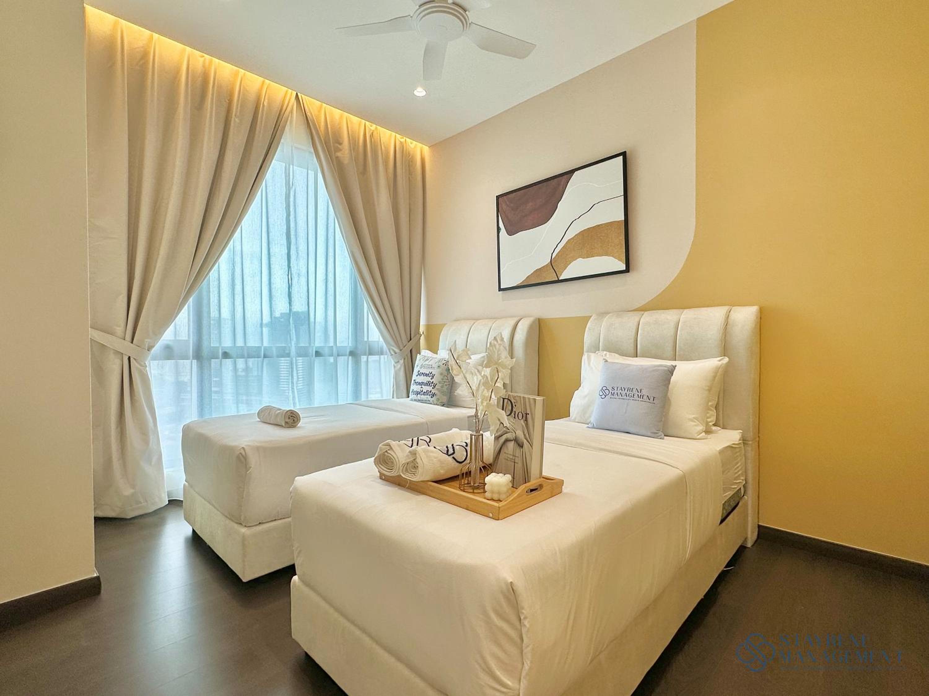 Three-Bedroom Premium Apartment with Balcony photo 2