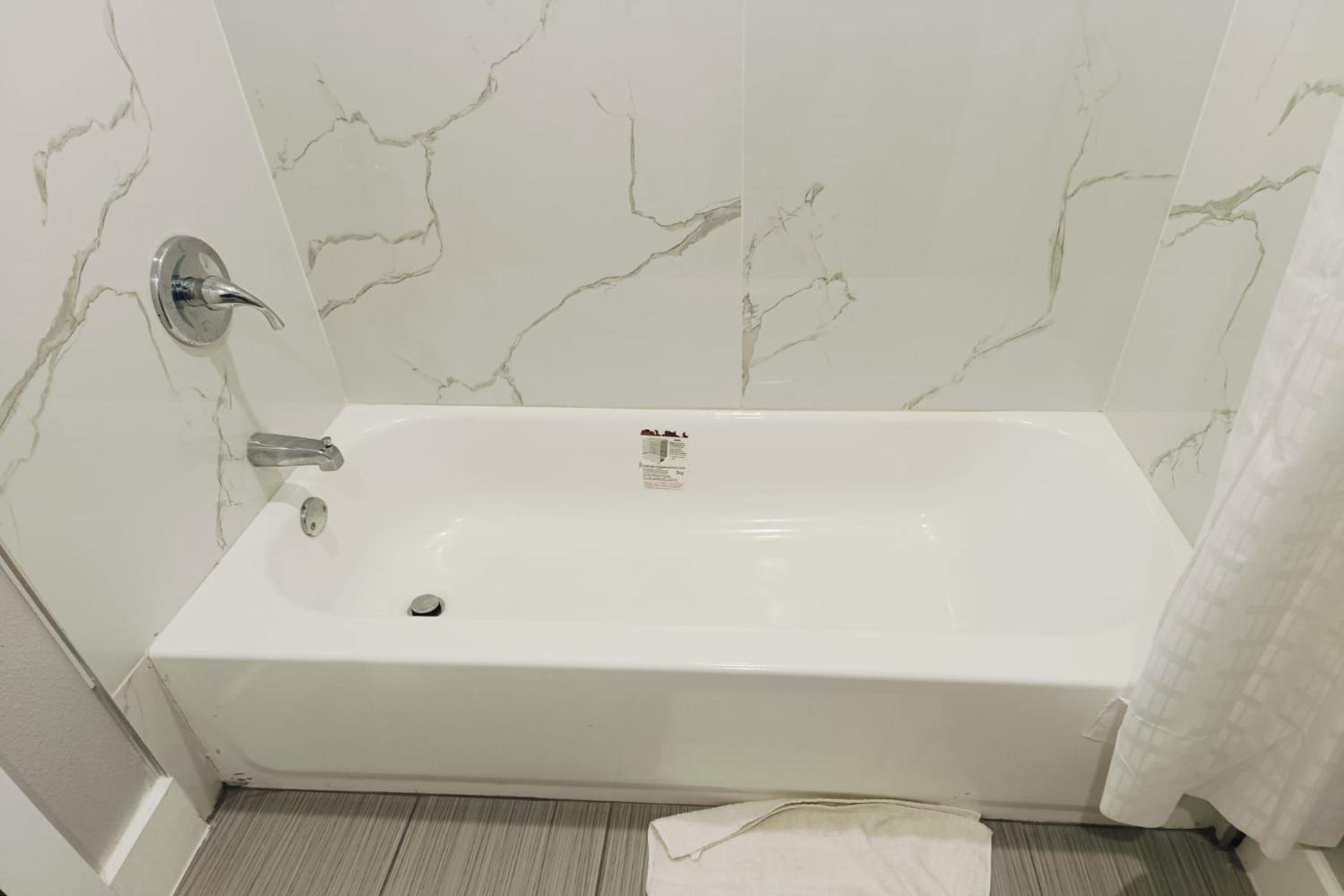 Standard Triple Room - Photo 1