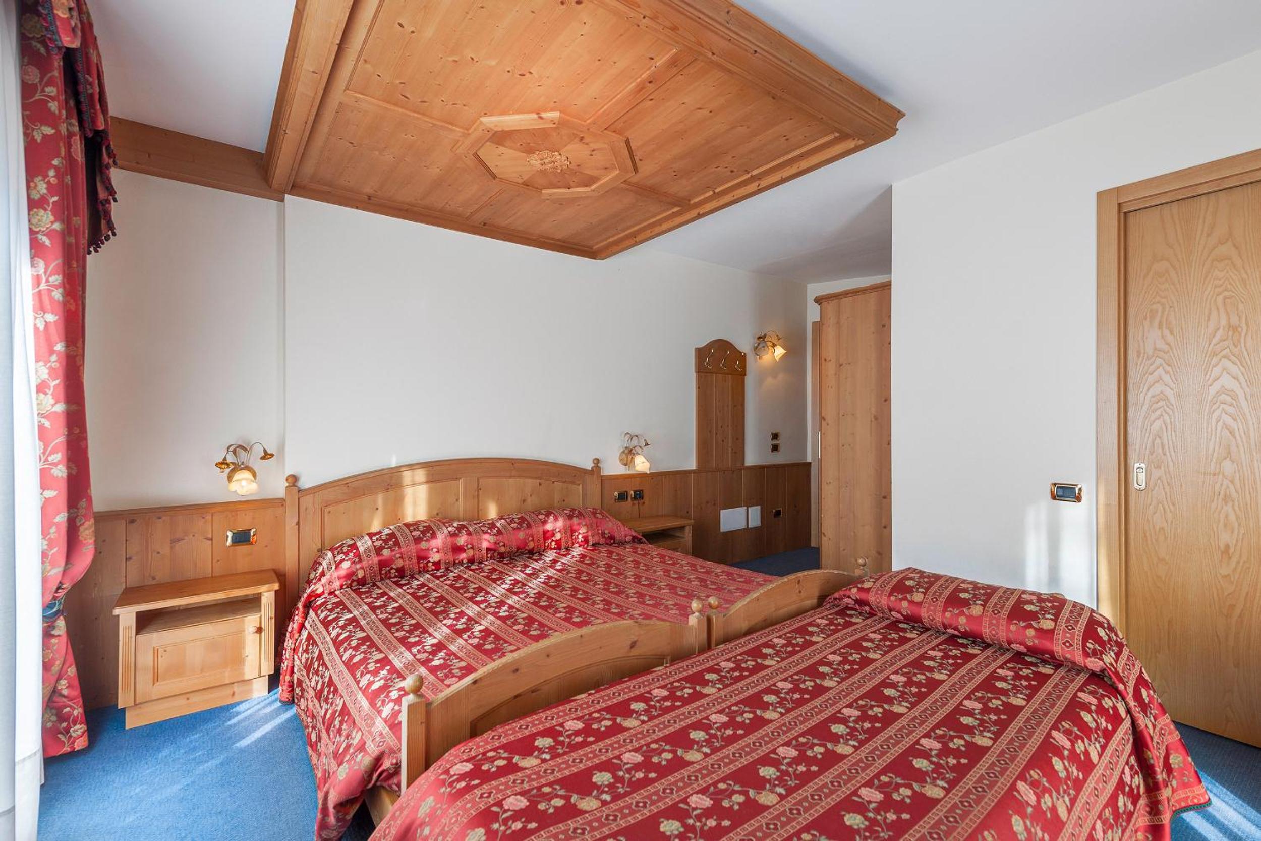 Superior Triple Room photo 2