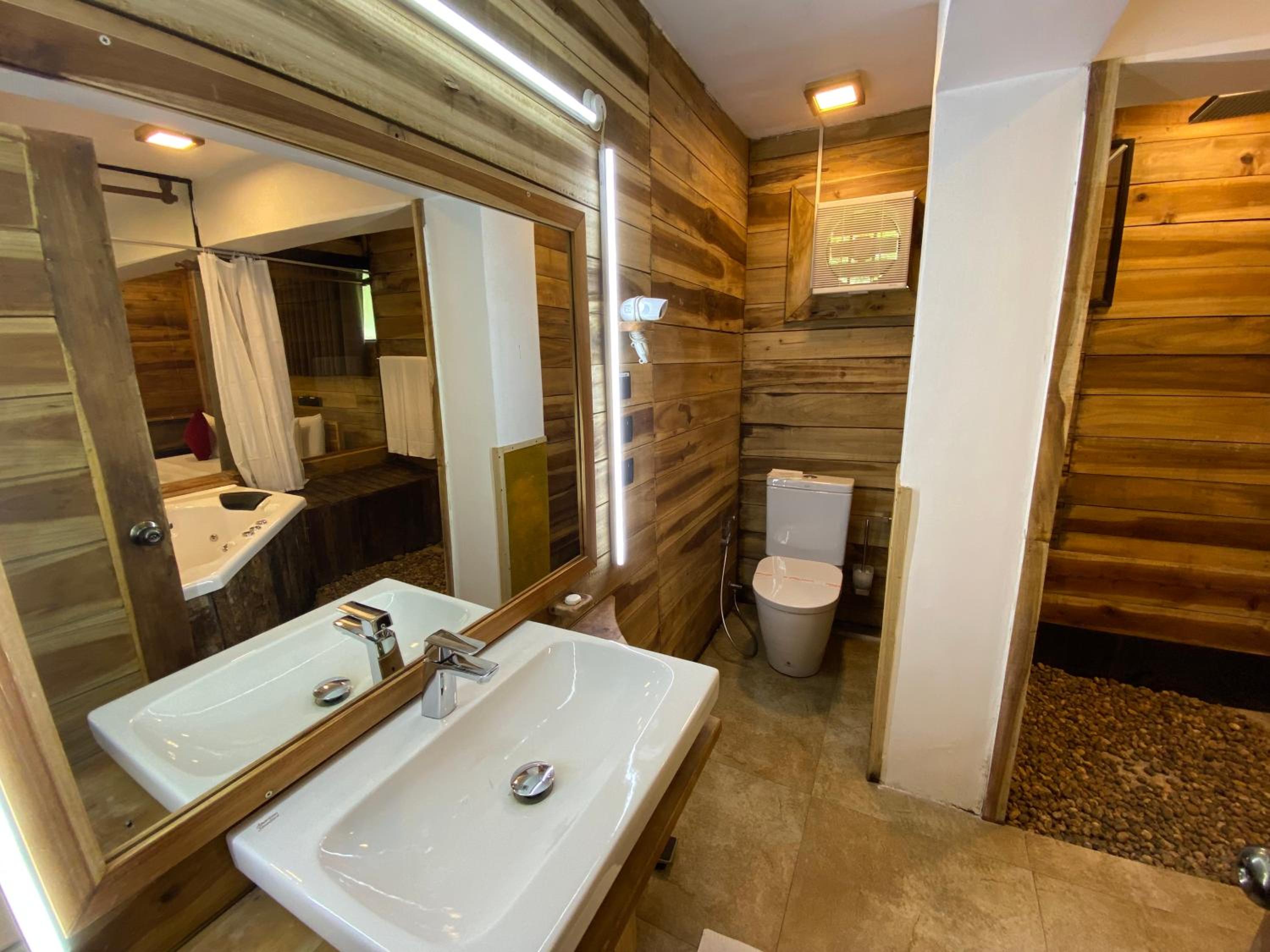 Eco River Suites photo 2
