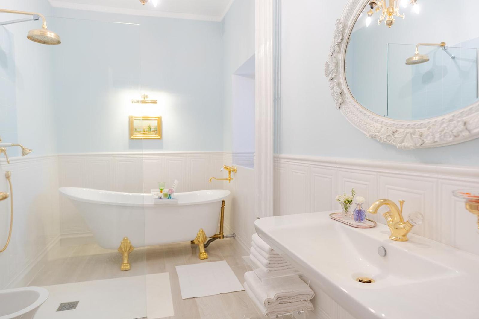 Deluxe Double or Twin Room with Garden View photo 2