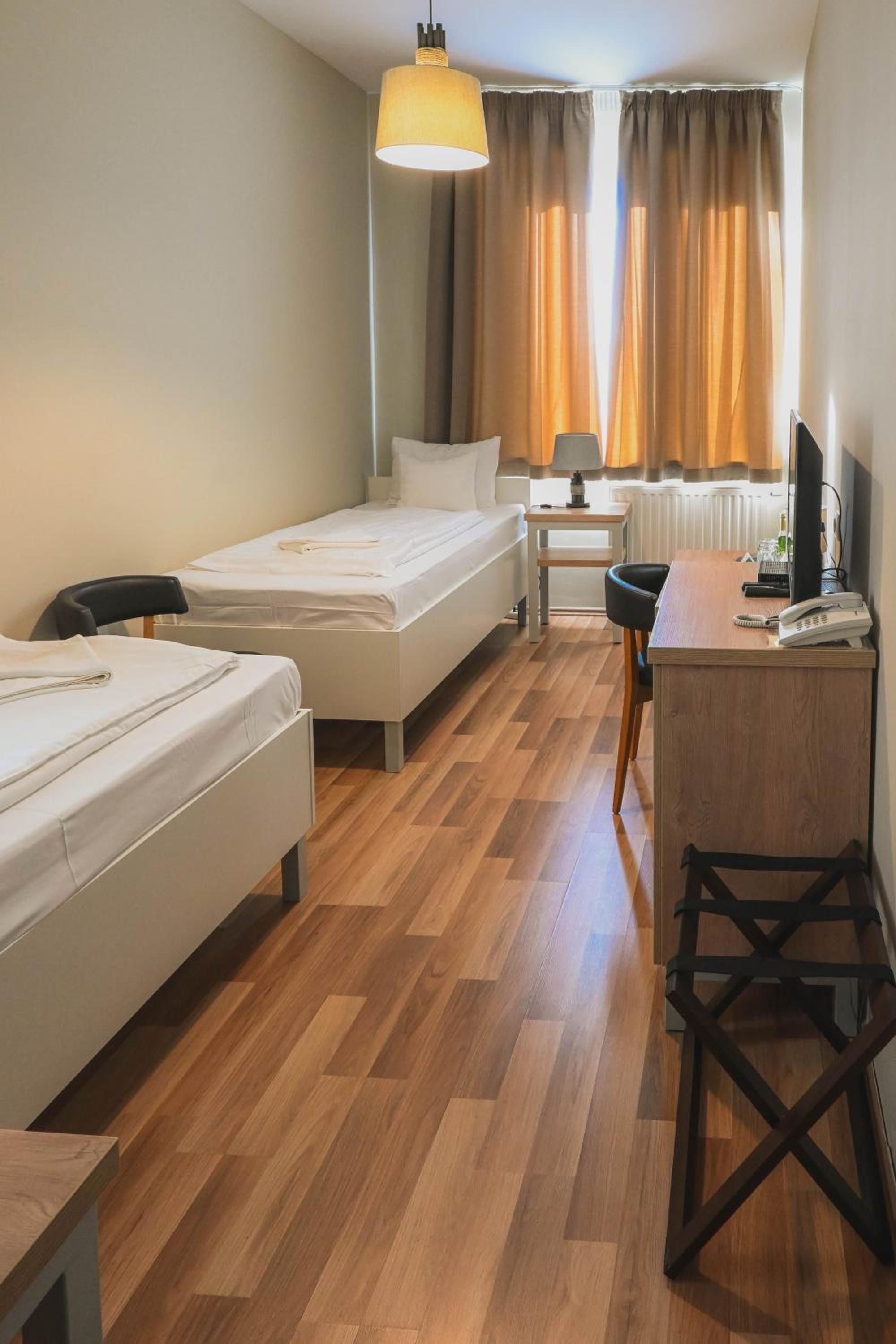 Standard Twin Room photo 1