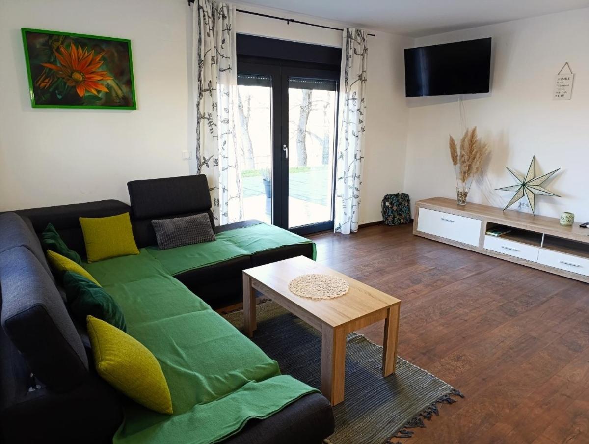 One-Bedroom Premium Apartment - Photo 5