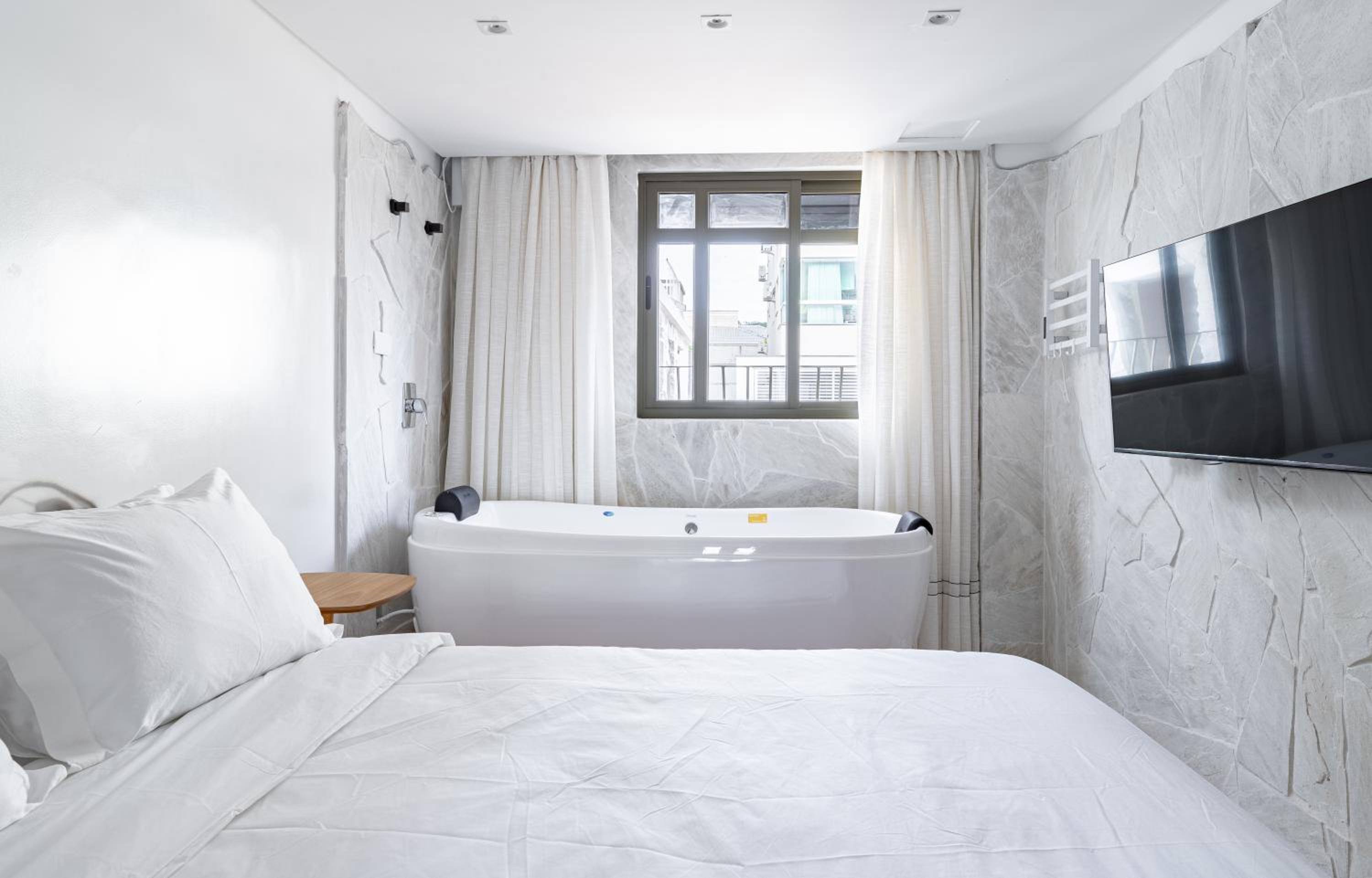 Double Room with Spa Bath