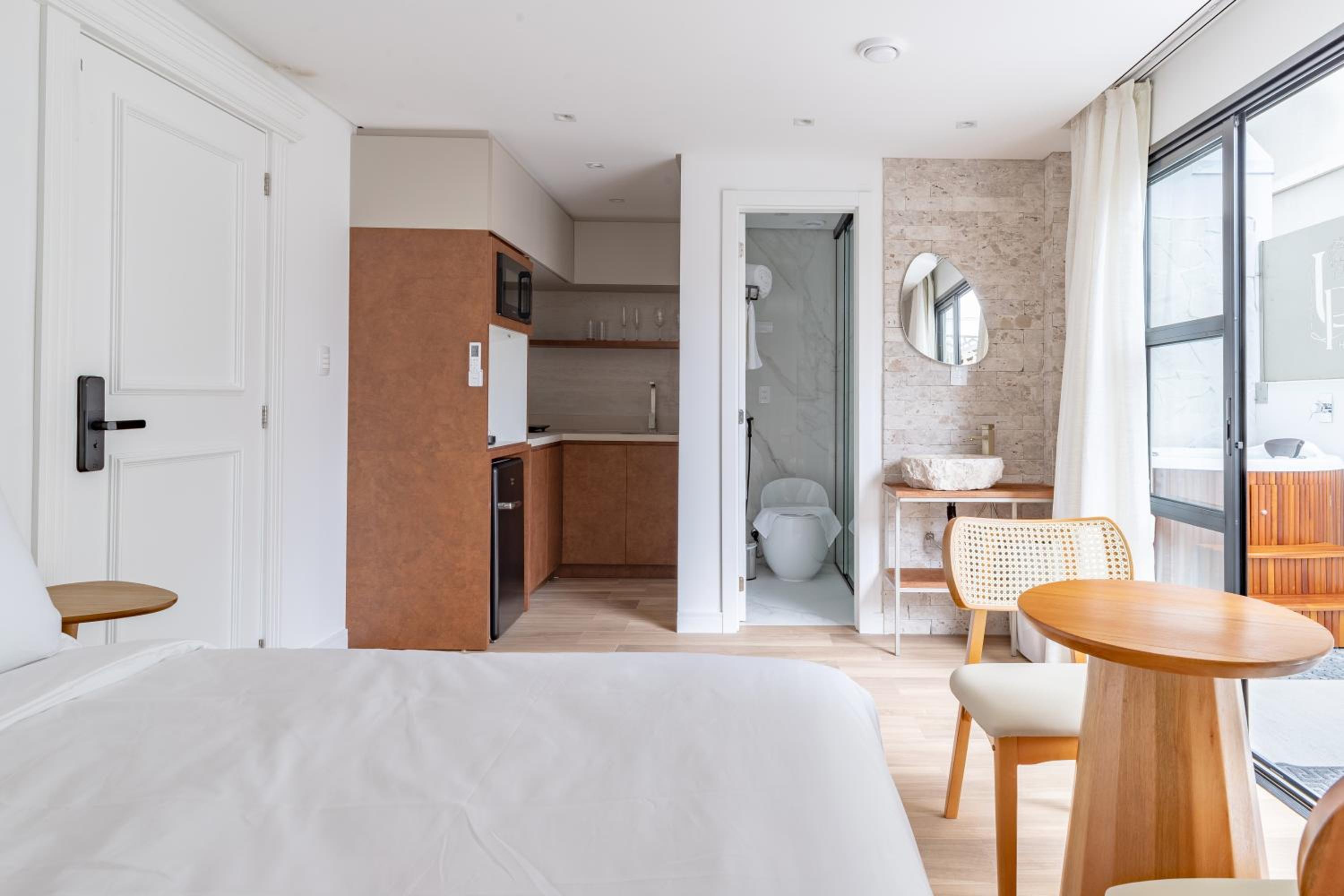 Double Room with Spa Bath photo 3