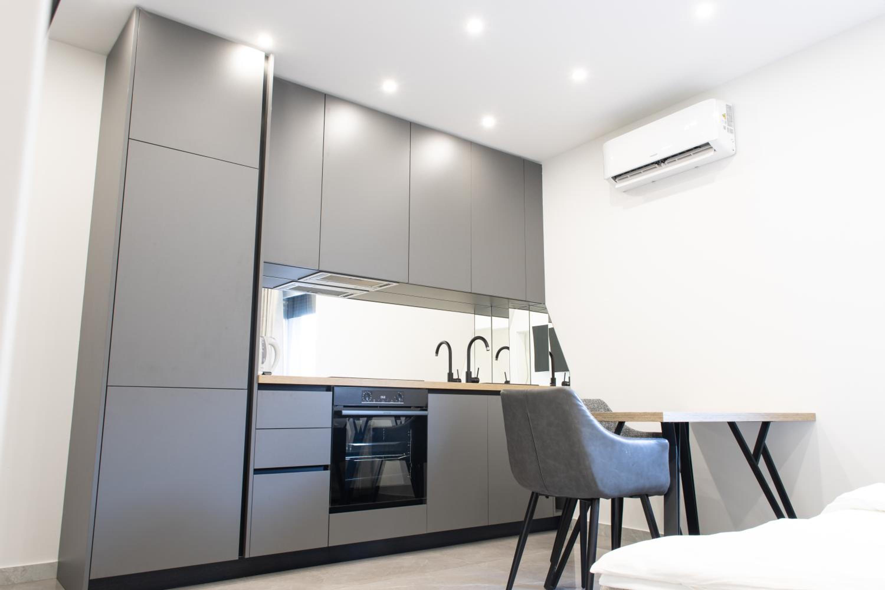 Studio Apartment with One Double Bed