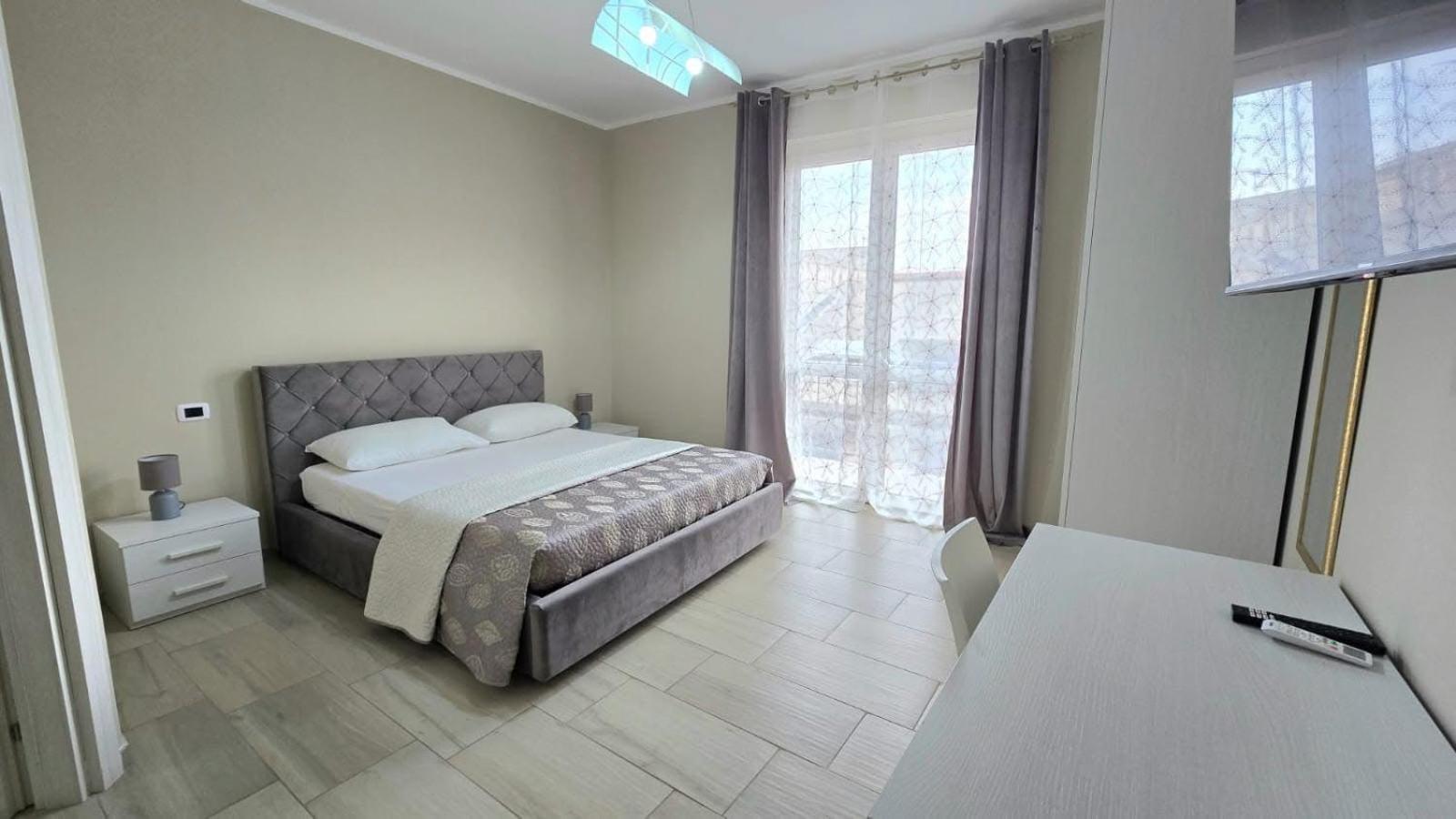 Large Double Room photo 2