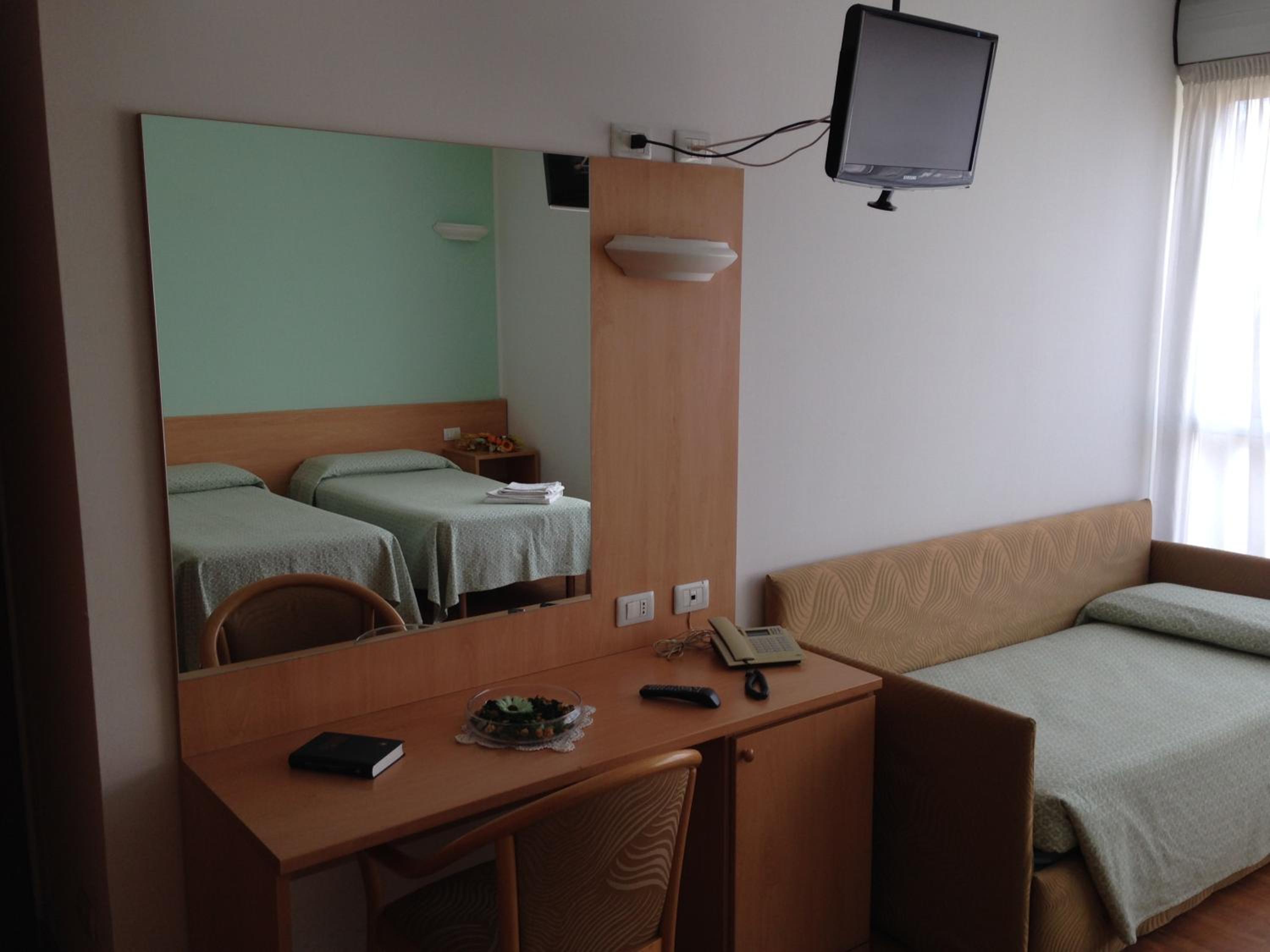 Triple Room photo 3