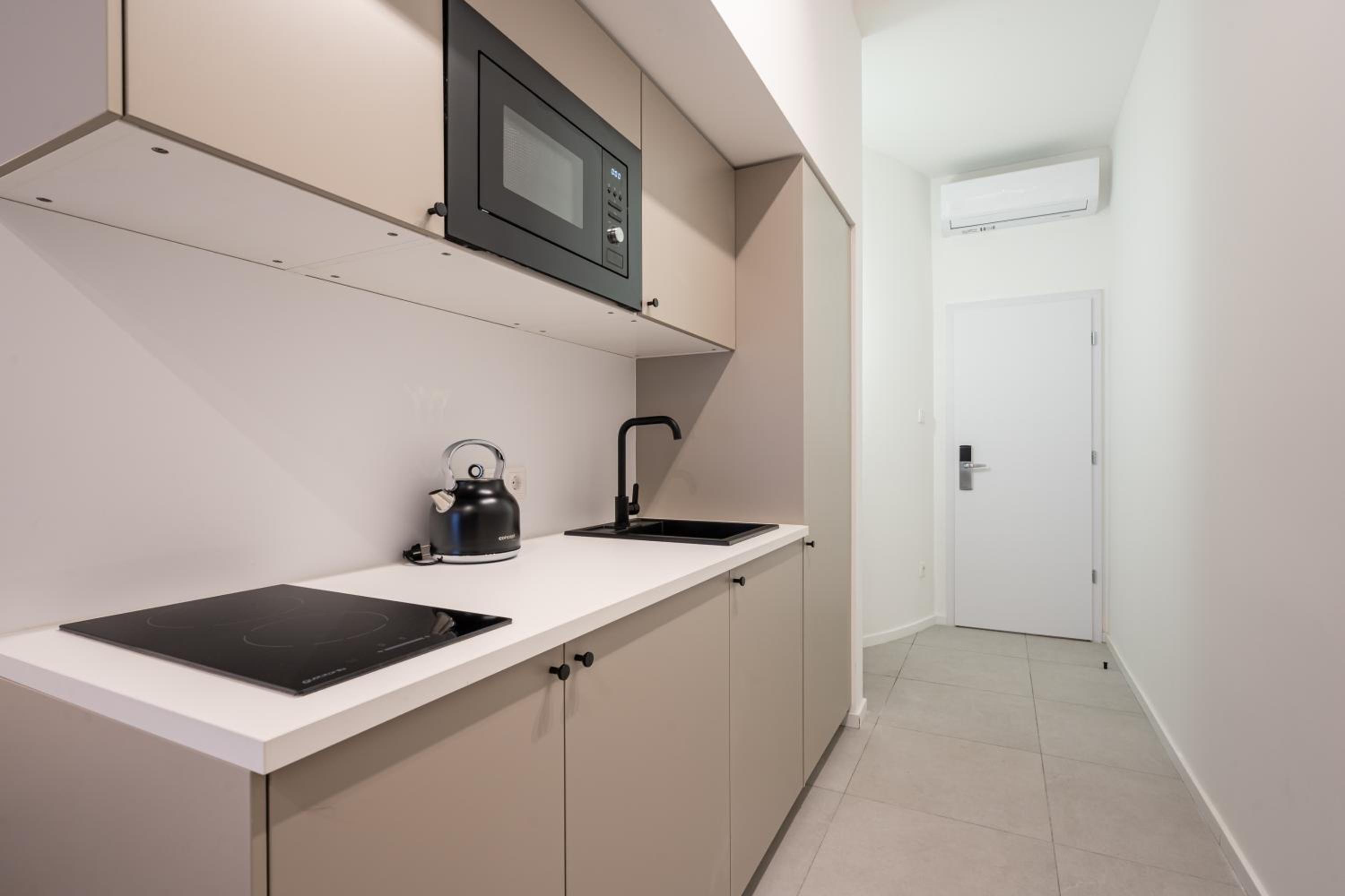 One-Bedroom Apartment - Photo 9