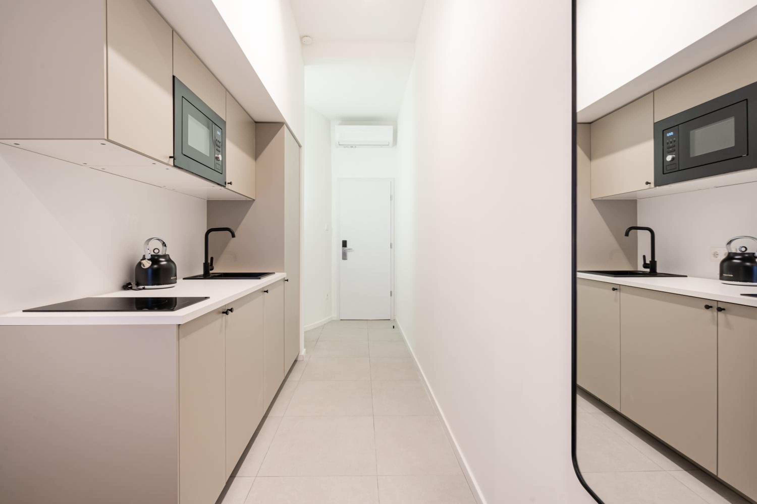One-Bedroom Apartment - Photo 8