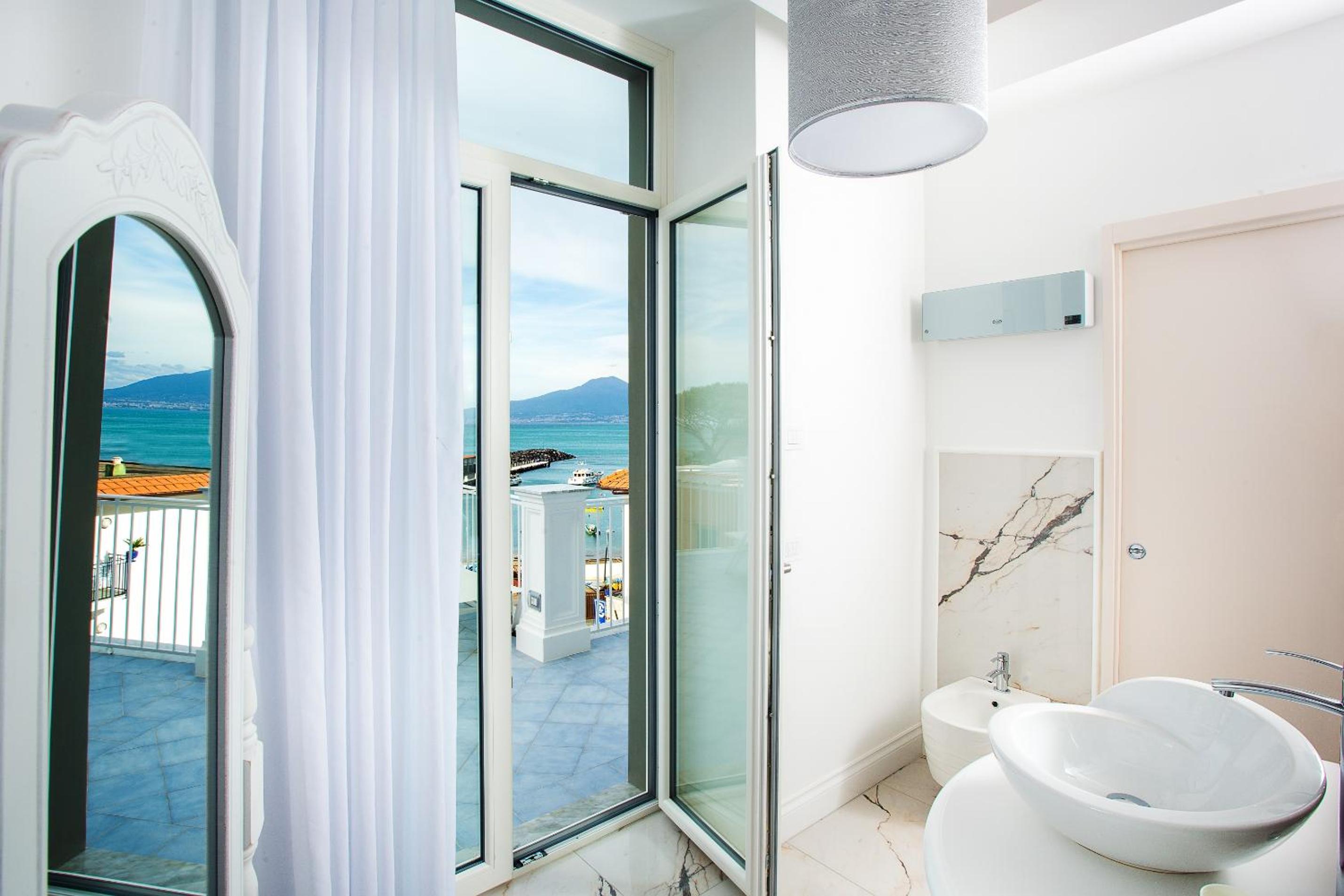 Suite with free beach facilities photo 2