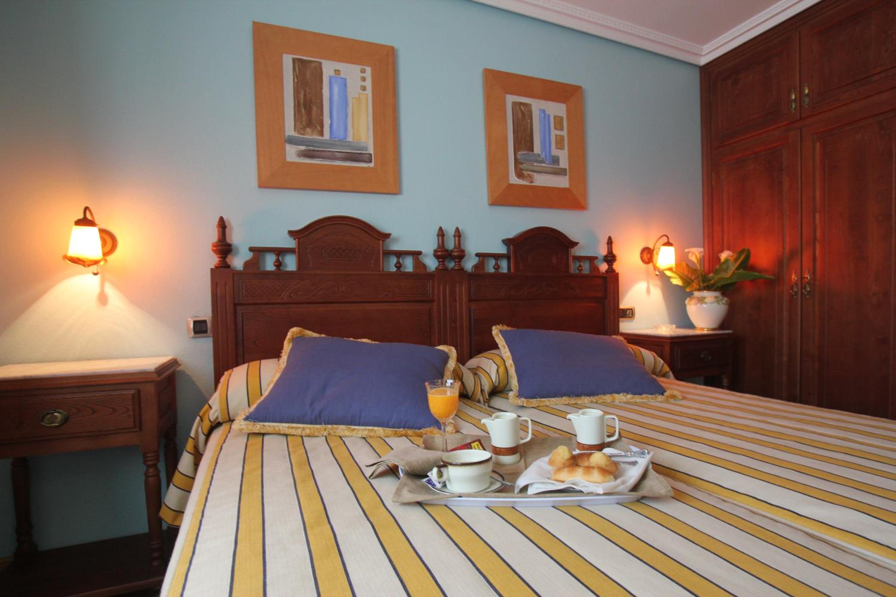 Habitación Doble o con Dos Camas