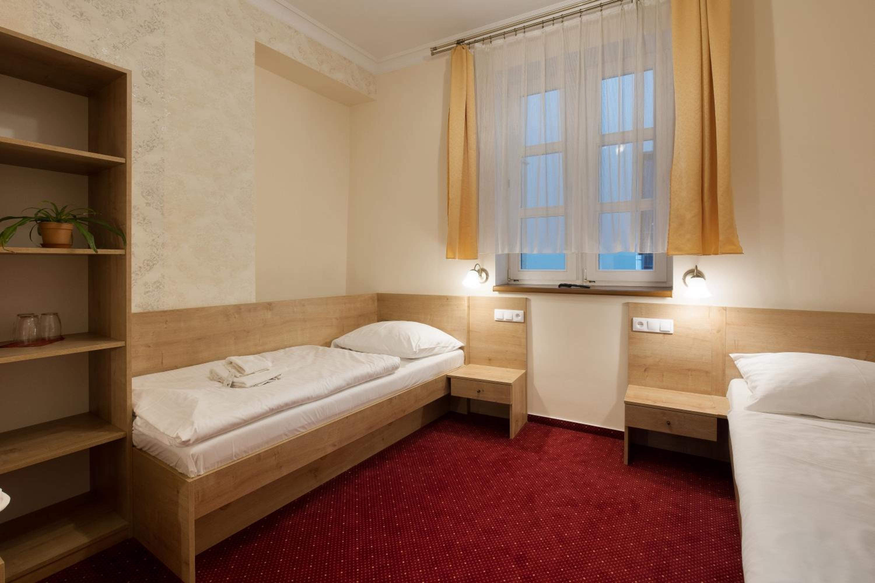 Family Room with two bedrooms and square view photo 2
