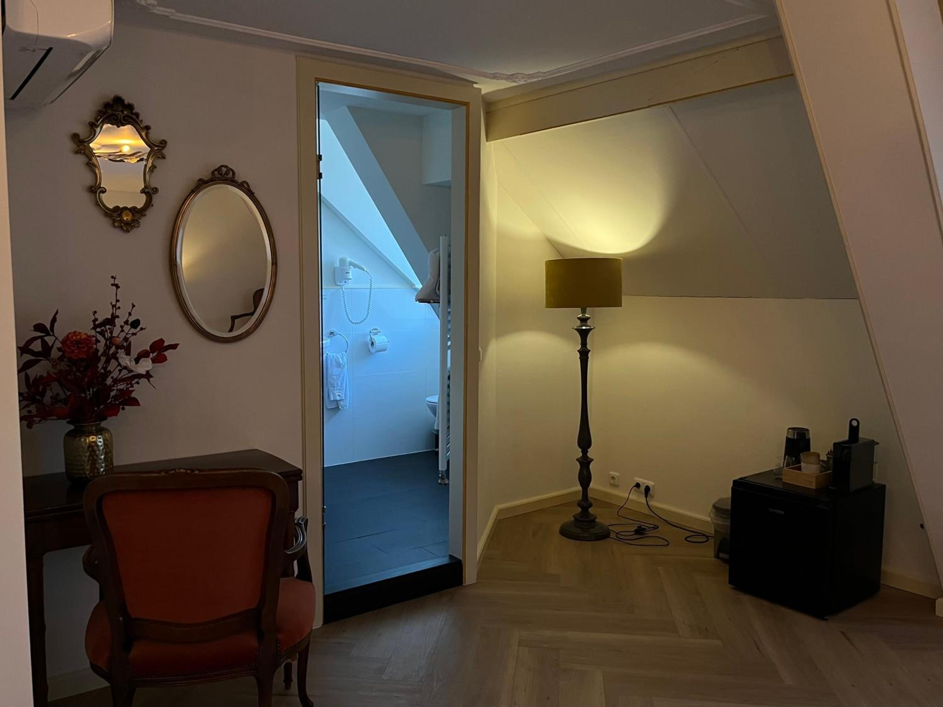 Suite with Hot Tub