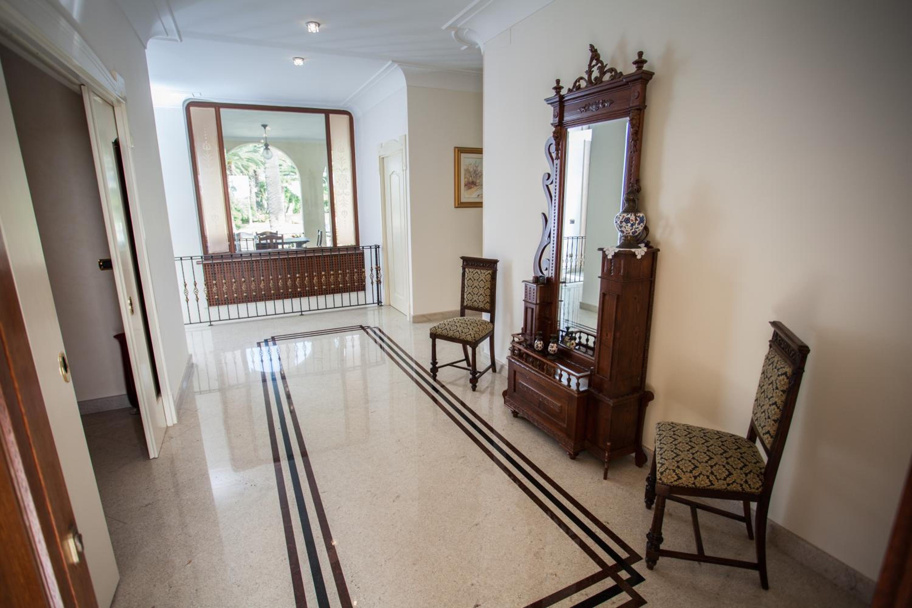 Four-Bedroom Villa photo 1