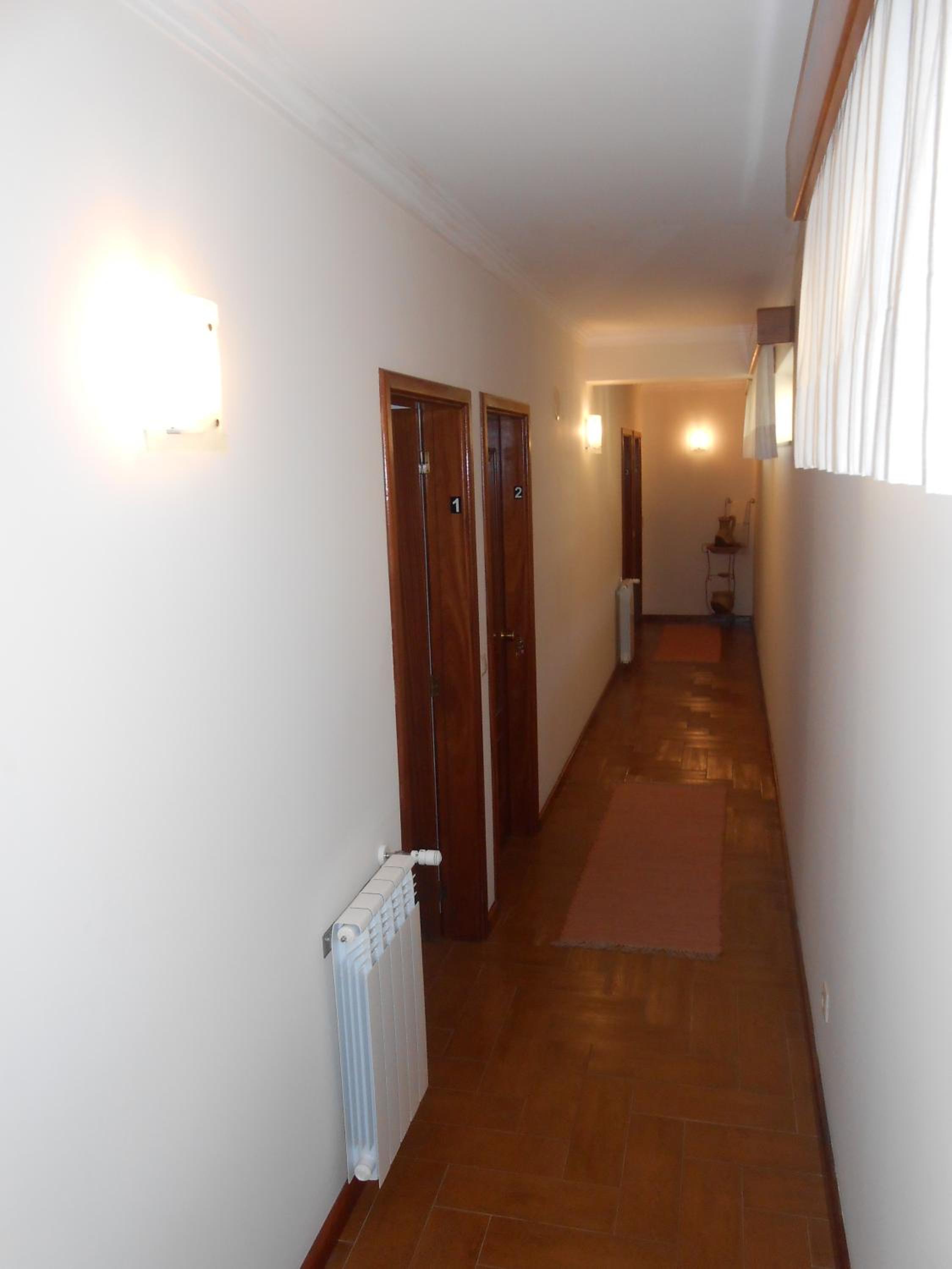 Standard Double Room - Photo 21