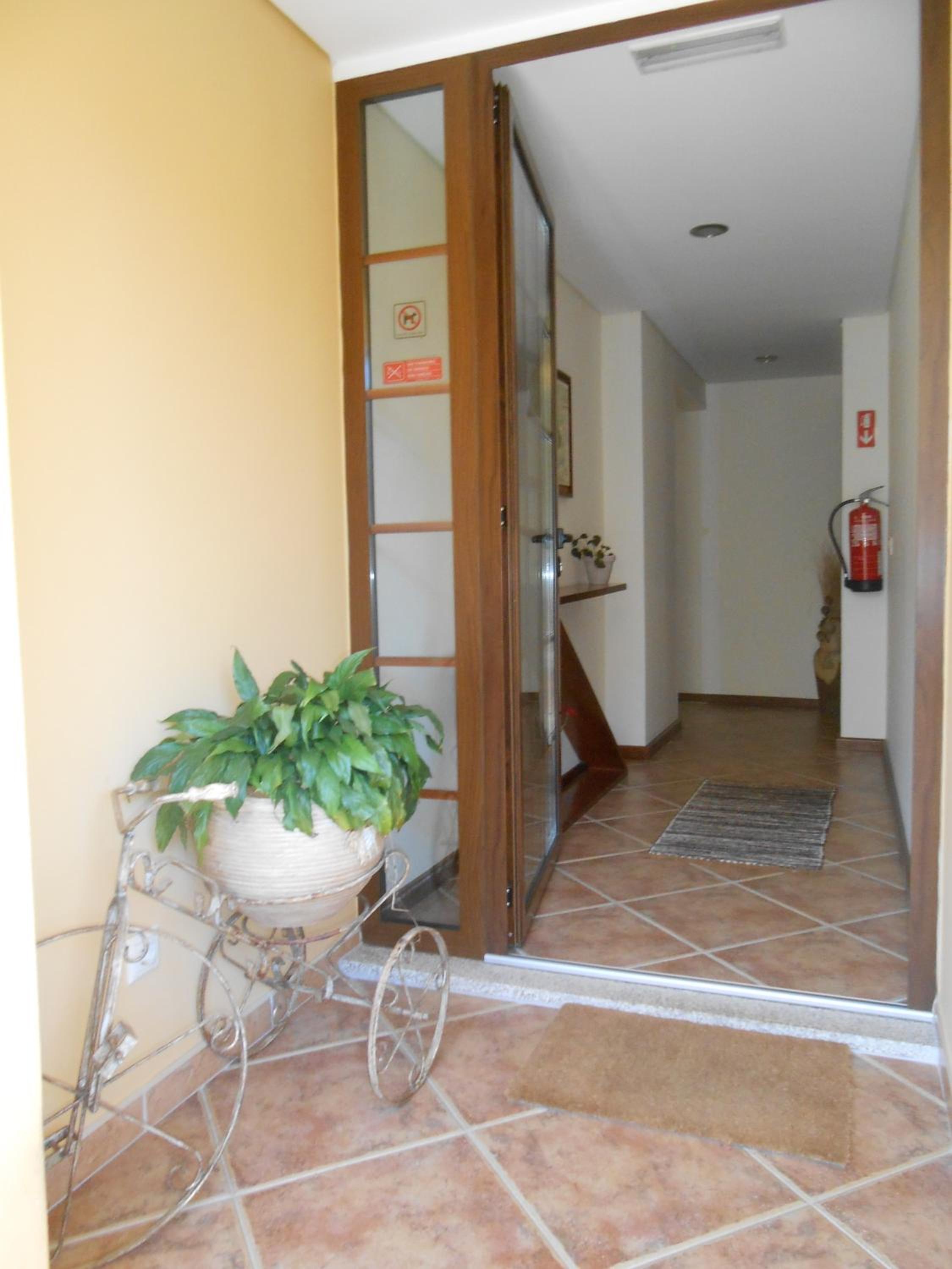 Standard Double Room - Photo 17