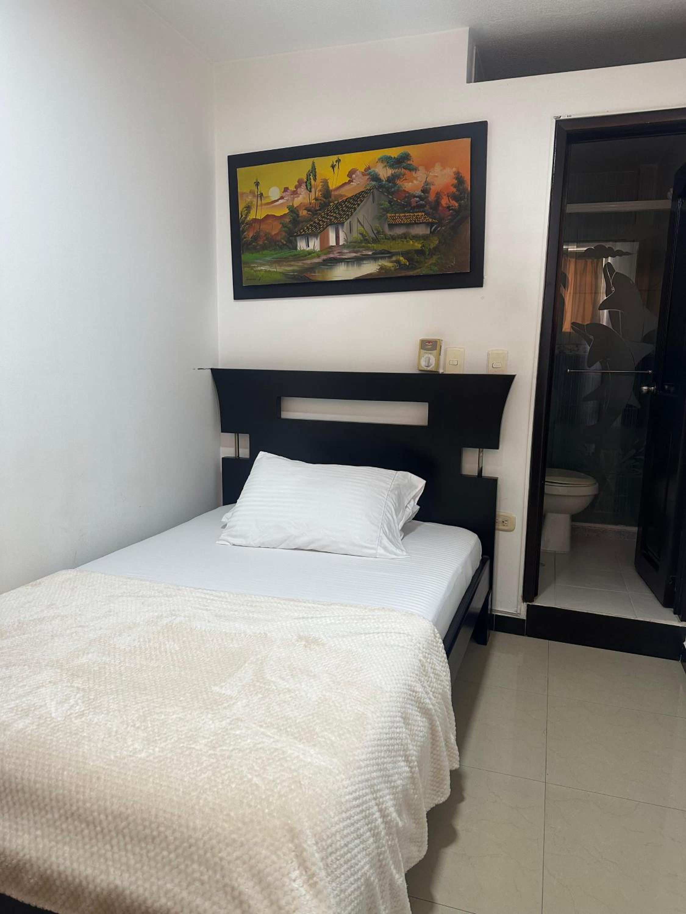 Single Room photo 1