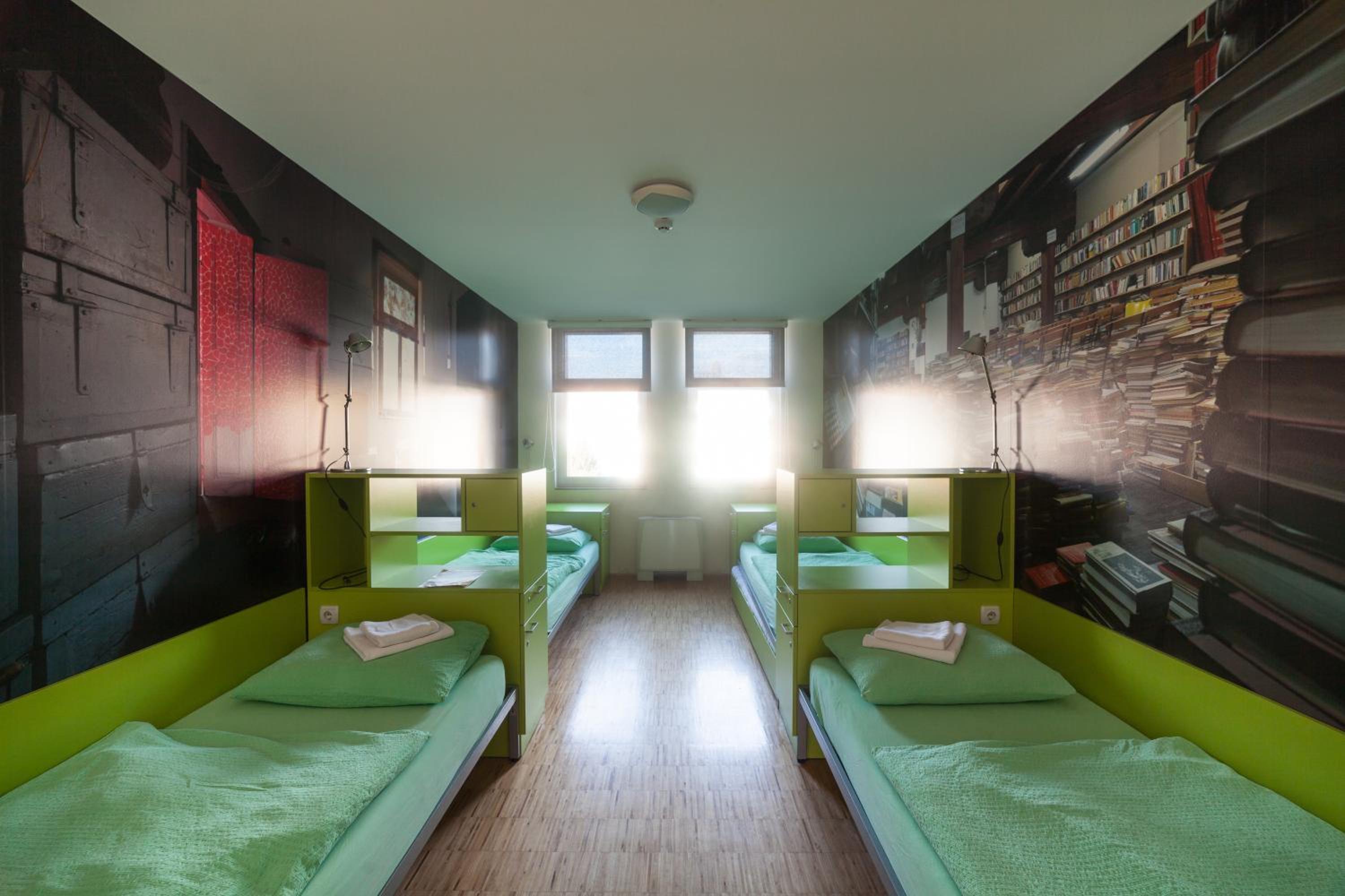 Single Bed in 4-Bed Dormitory Room photo 1