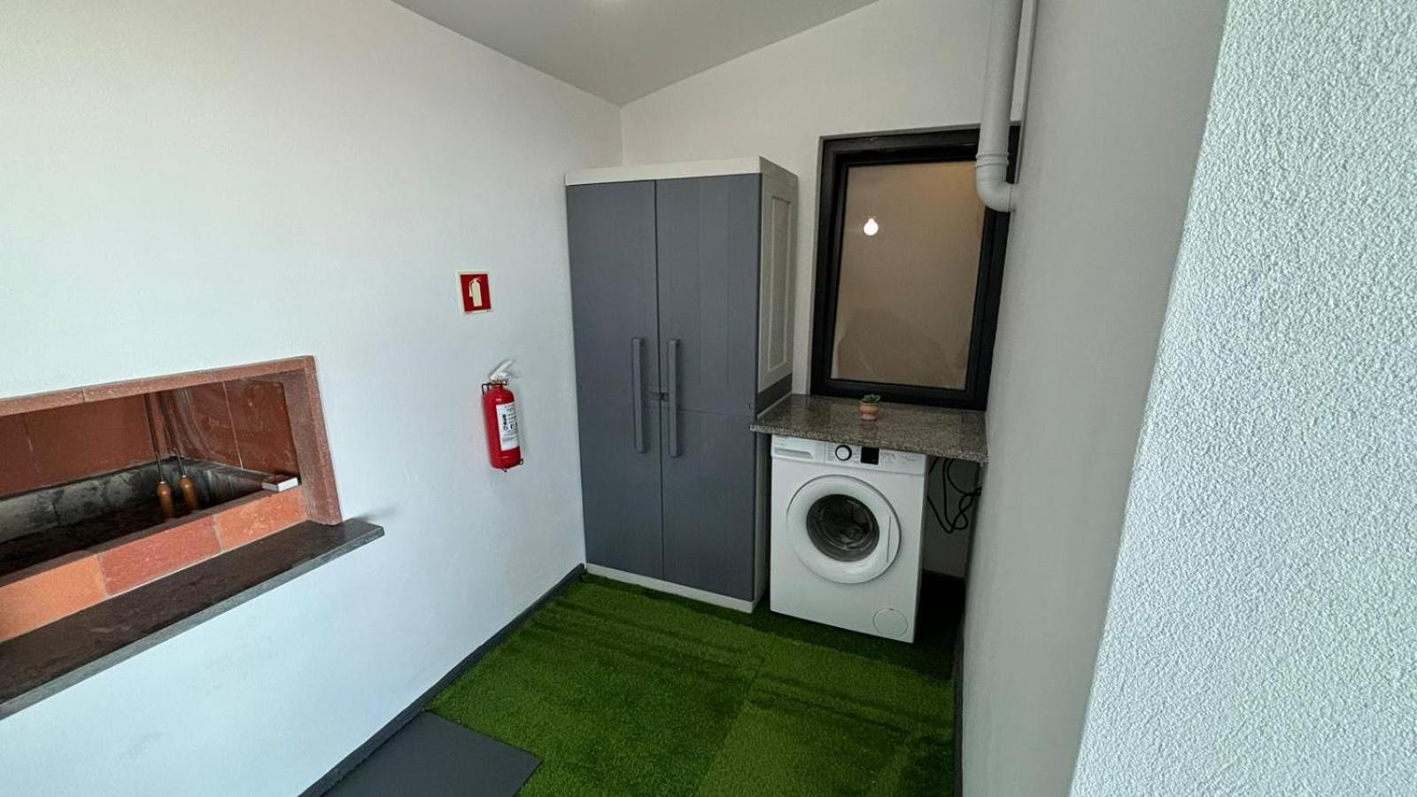 One-Bedroom Apartment with Sea View and Terrace photo 3