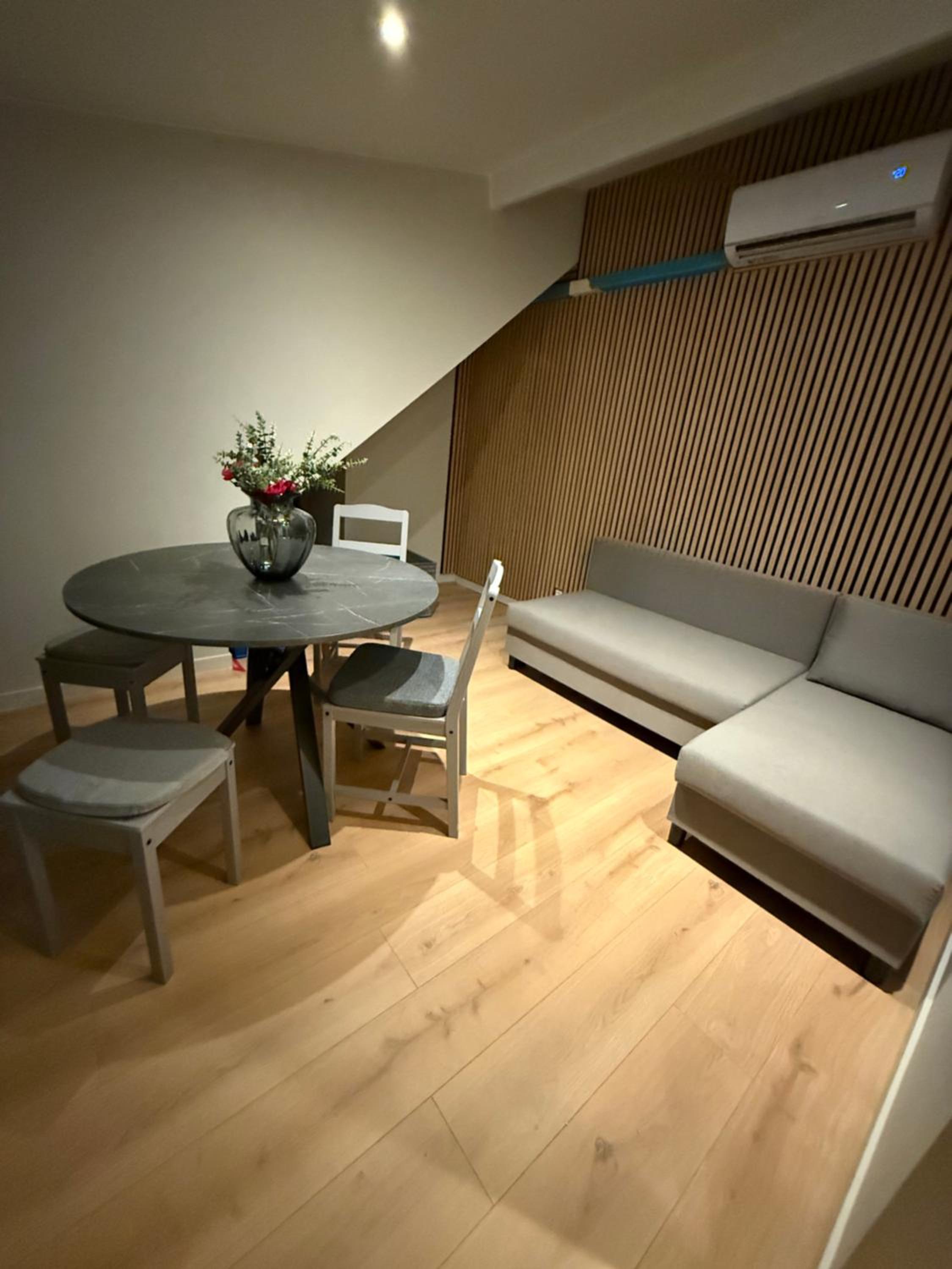 Large Double Room photo 3
