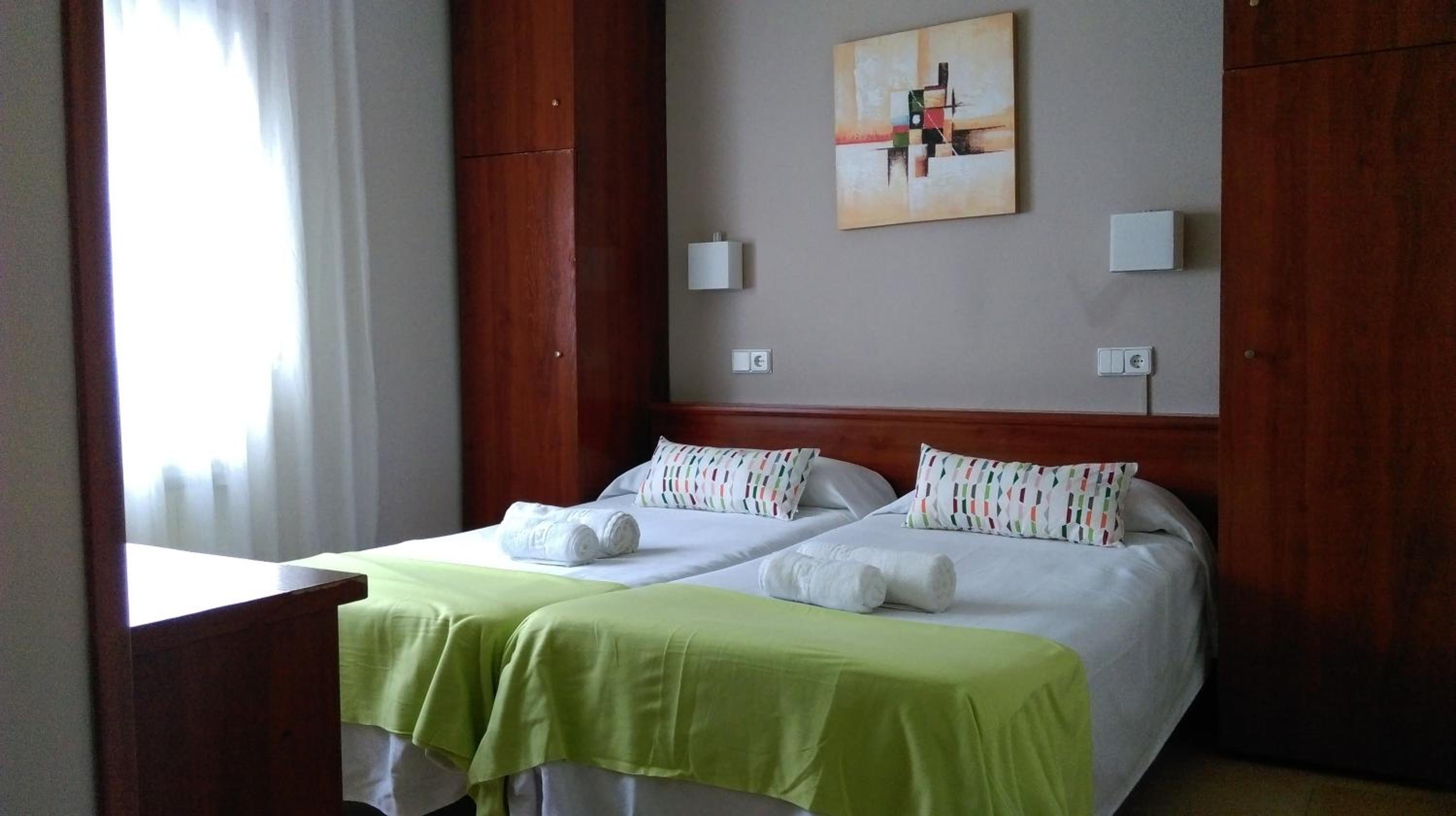 Double or Twin Room photo 2