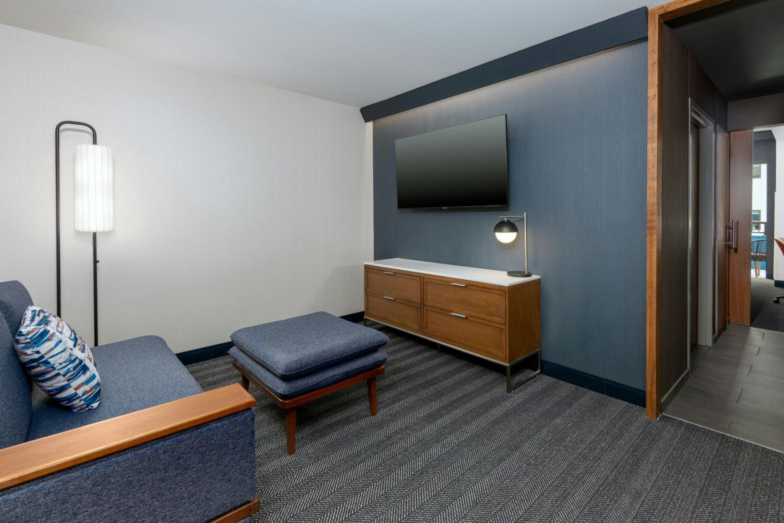 King Room with Roll-In Shower and Sofa Bed - Mobility Access/Hearing Accessible photo 2