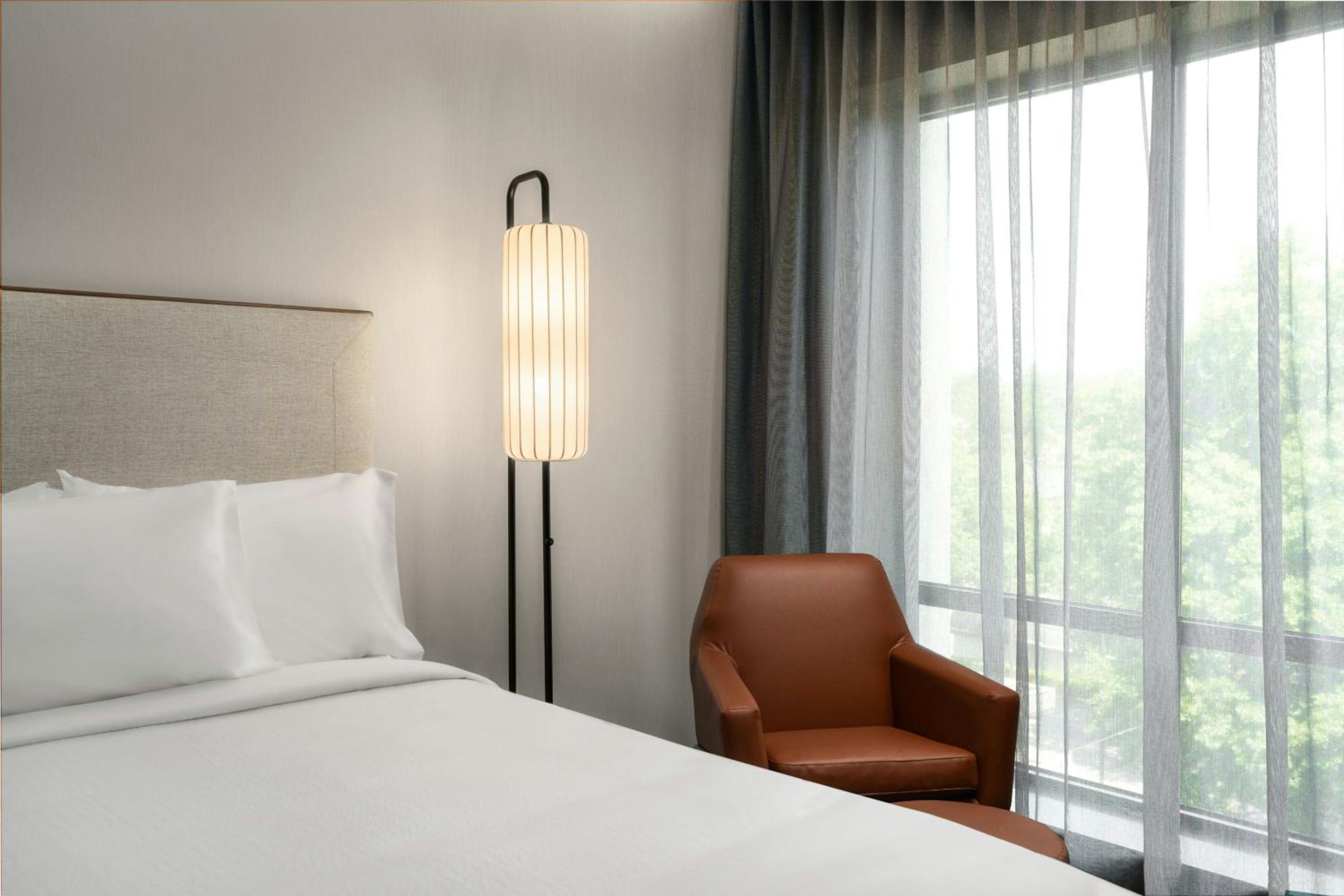 Queen Room with Two Queen Beds - Photo 2